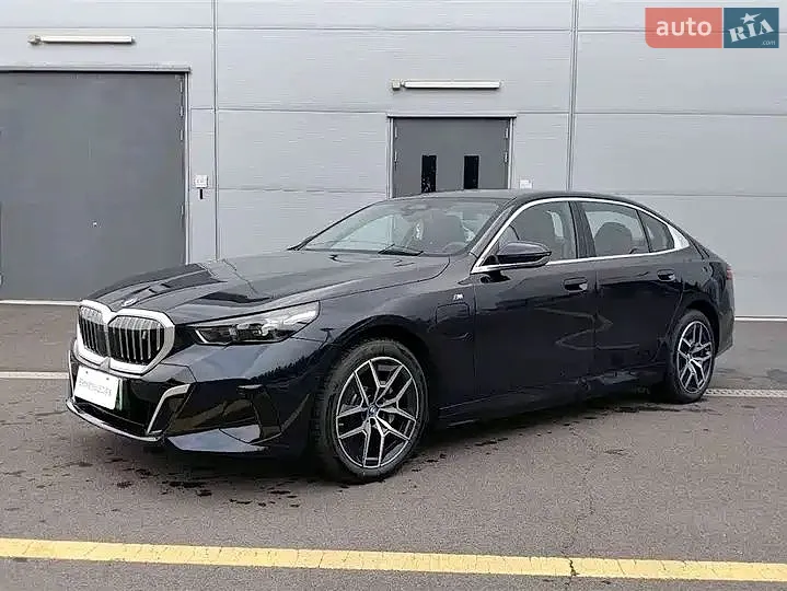 BMW i5, 2025