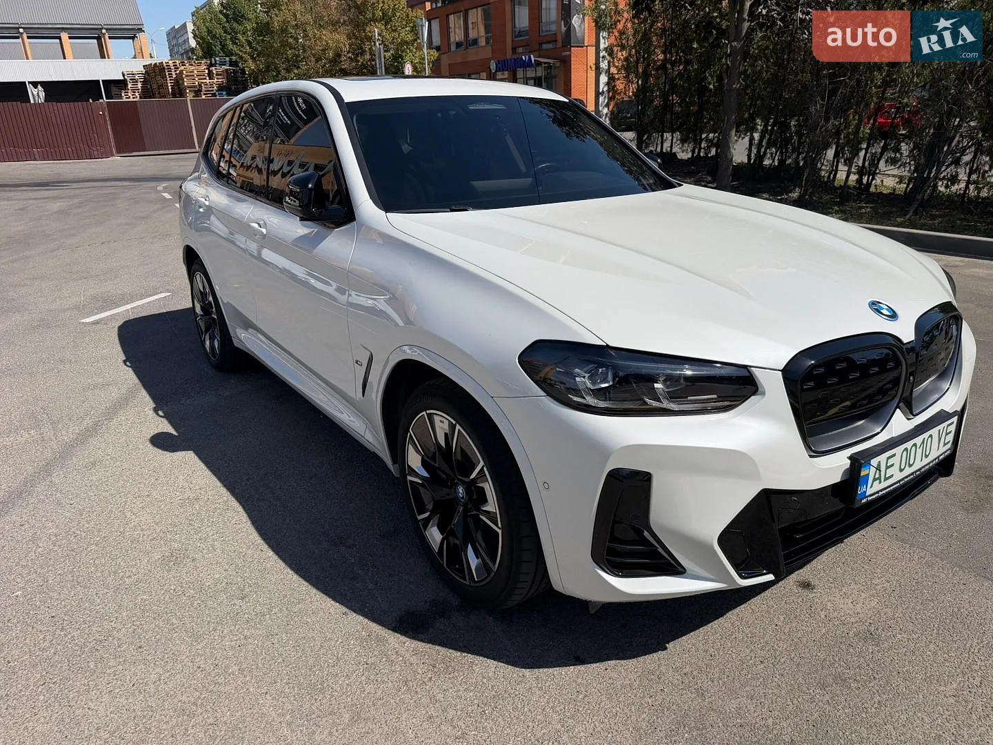BMW iX3, 2023