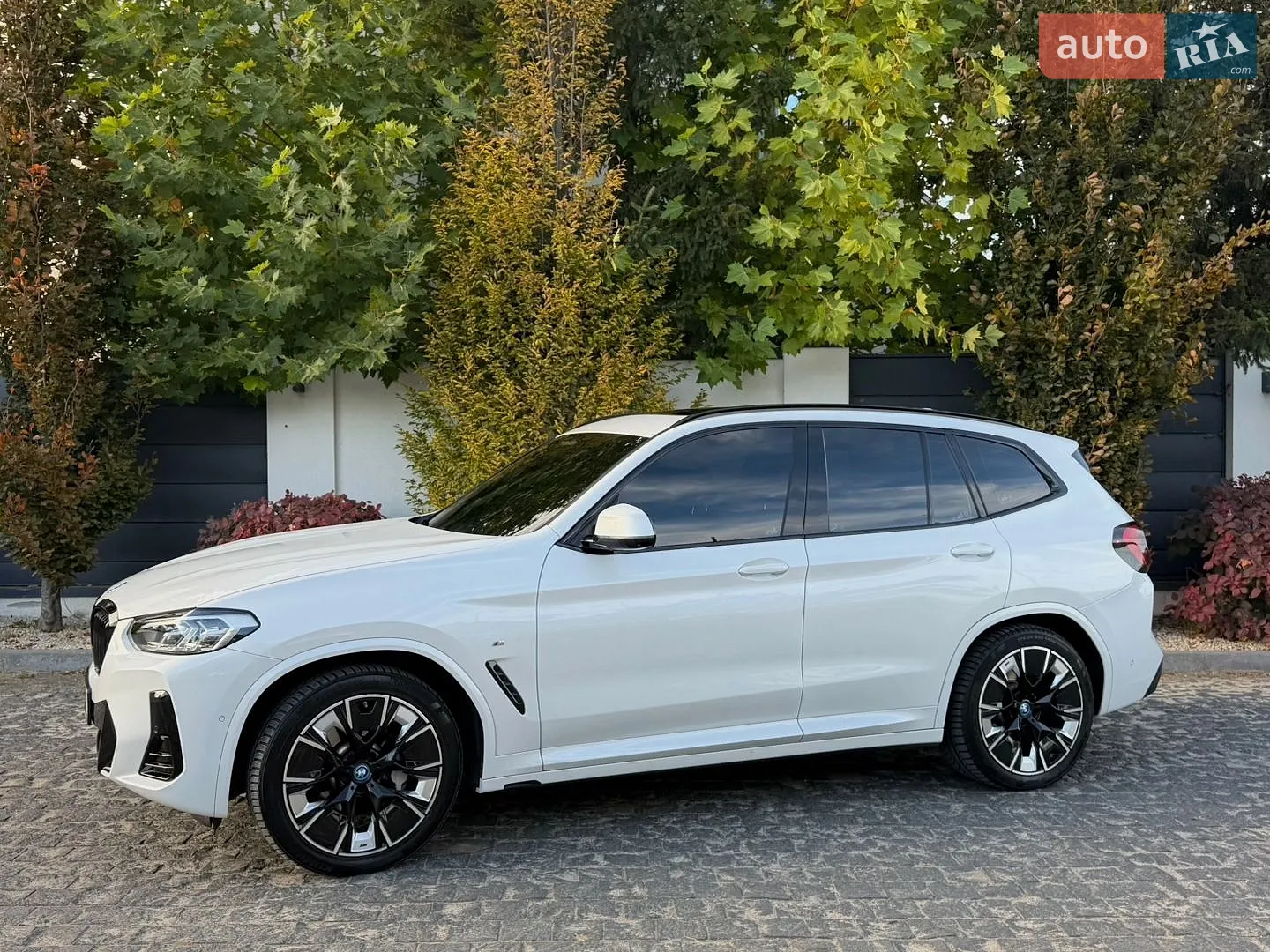 BMW iX3, 2022