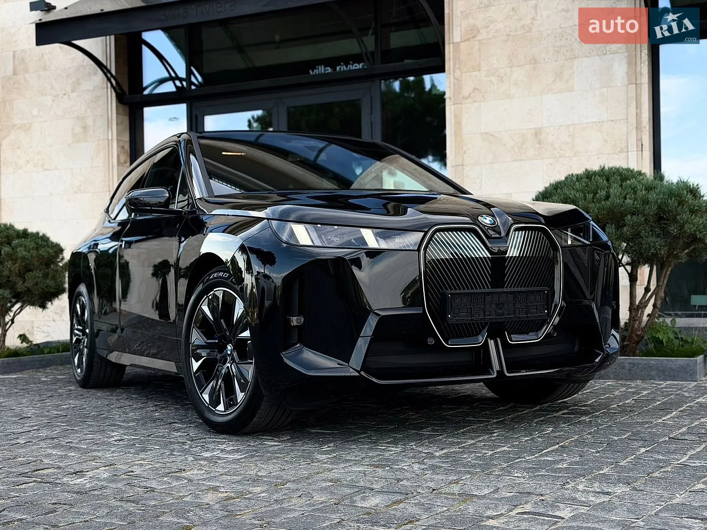 BMW iX, 2025