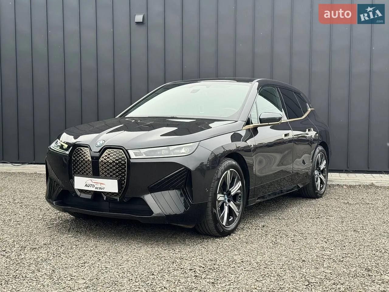 BMW iX, 2022