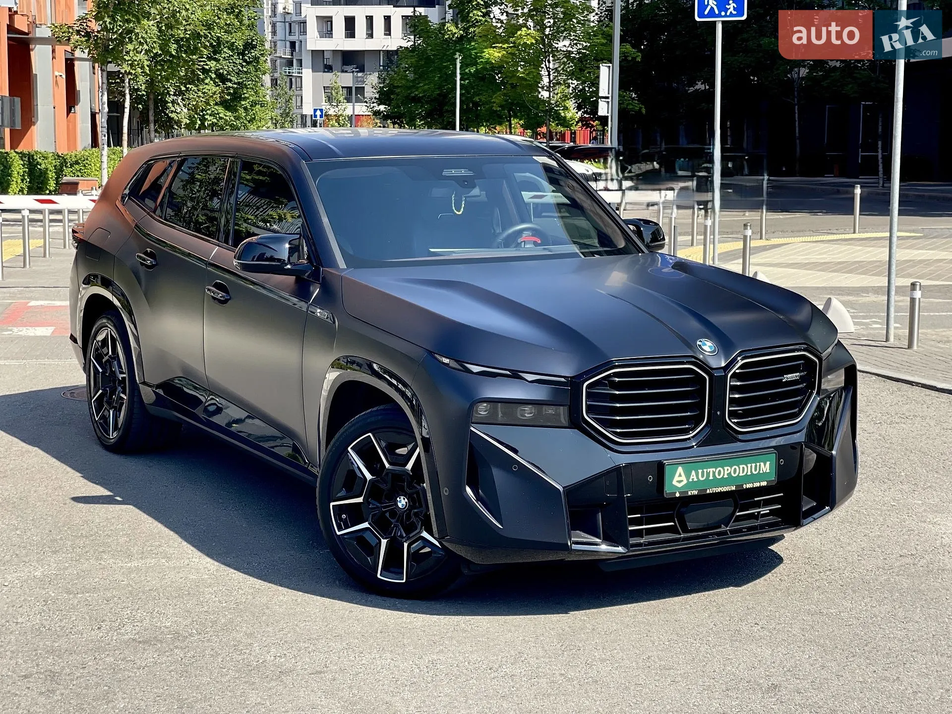 BMW XM, 2025