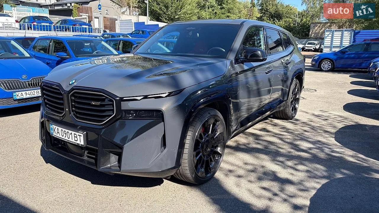 BMW XM, 2023
