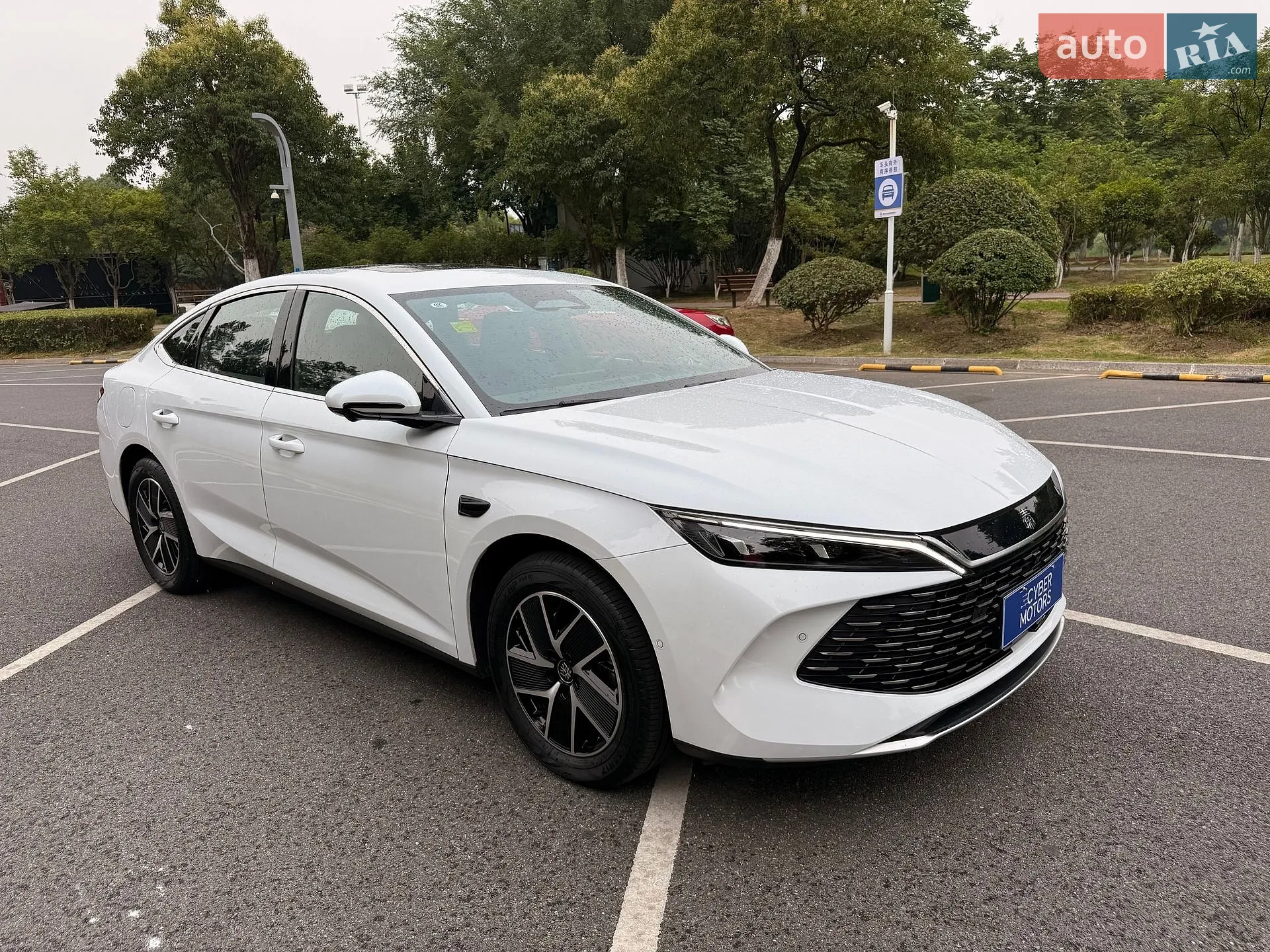 BYD Qin L, 2025