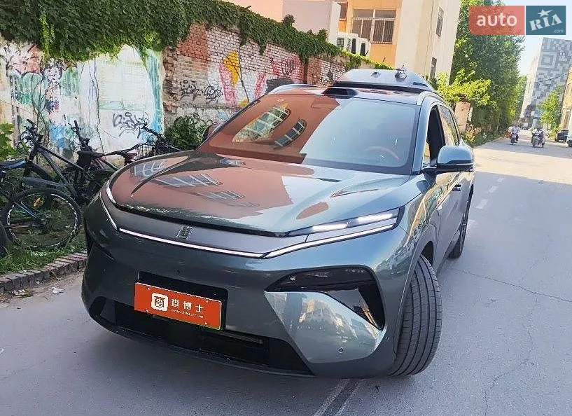 BYD Tang L, 2025