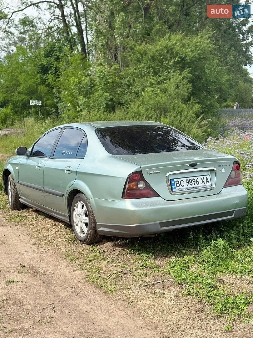 Chevrolet Evanda, 2005