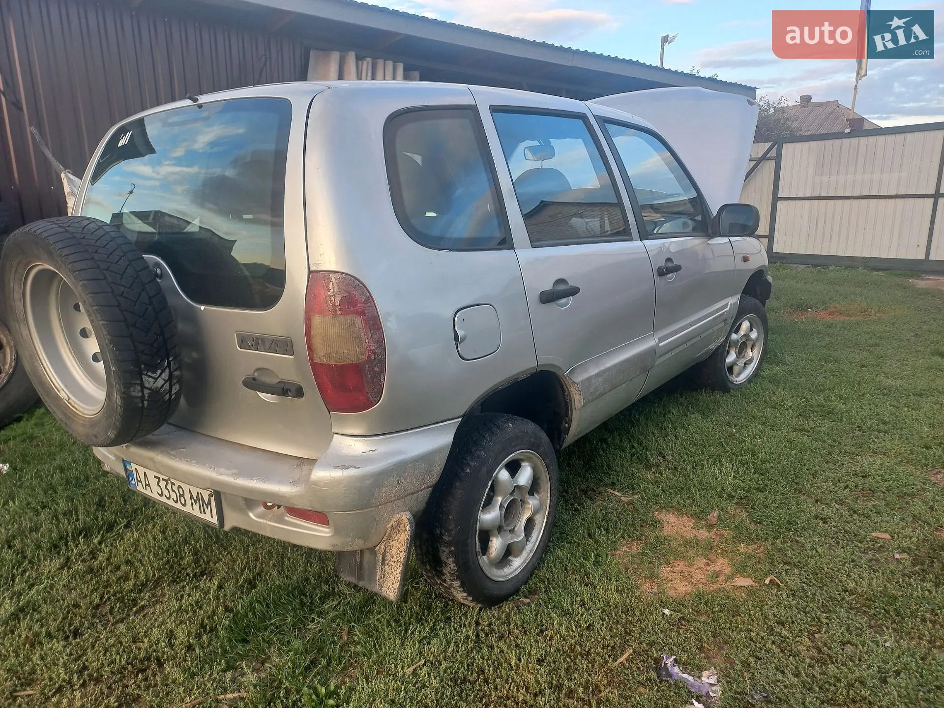 Chevrolet Niva, 2005