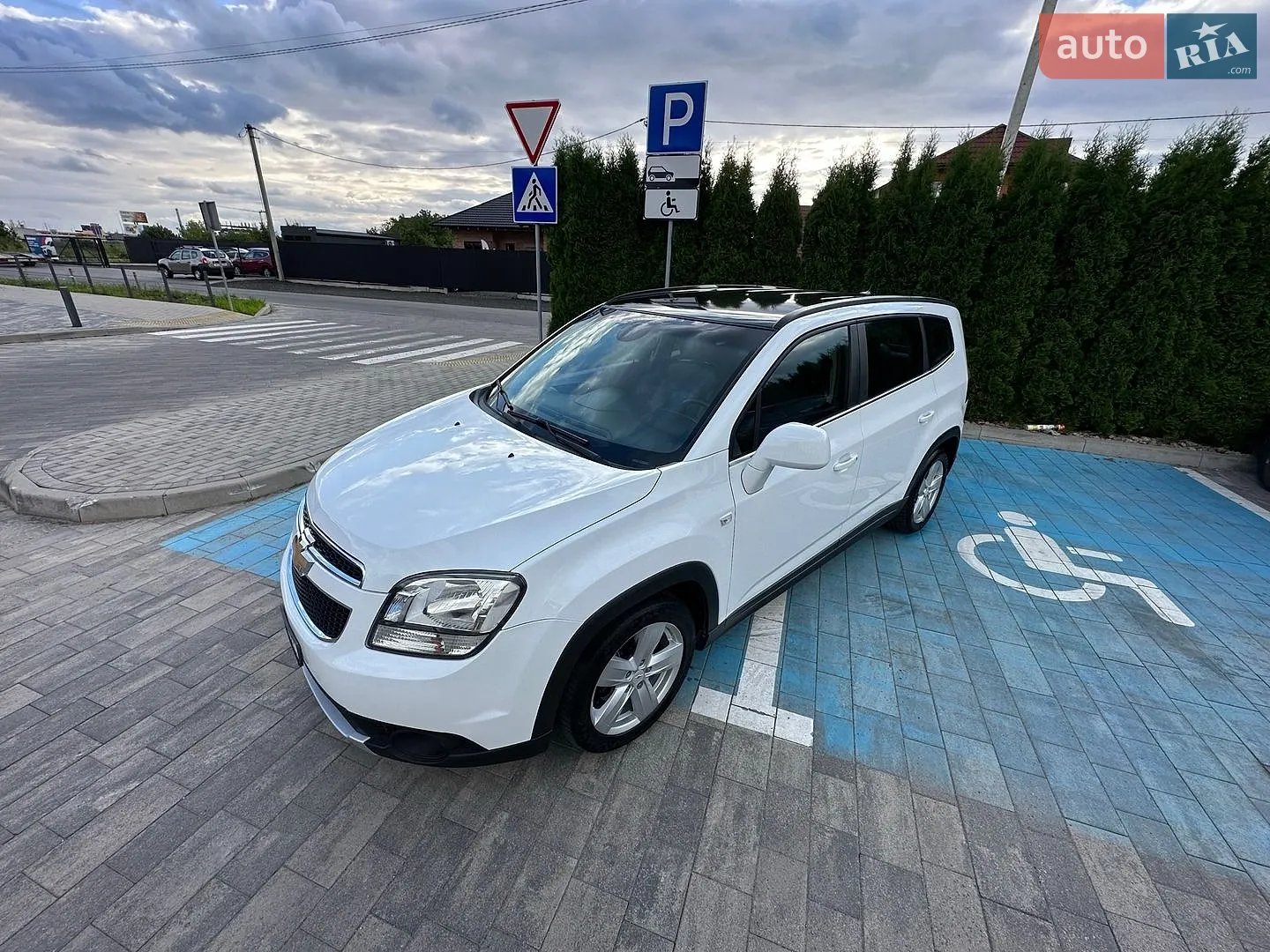 Chevrolet Orlando, 2012