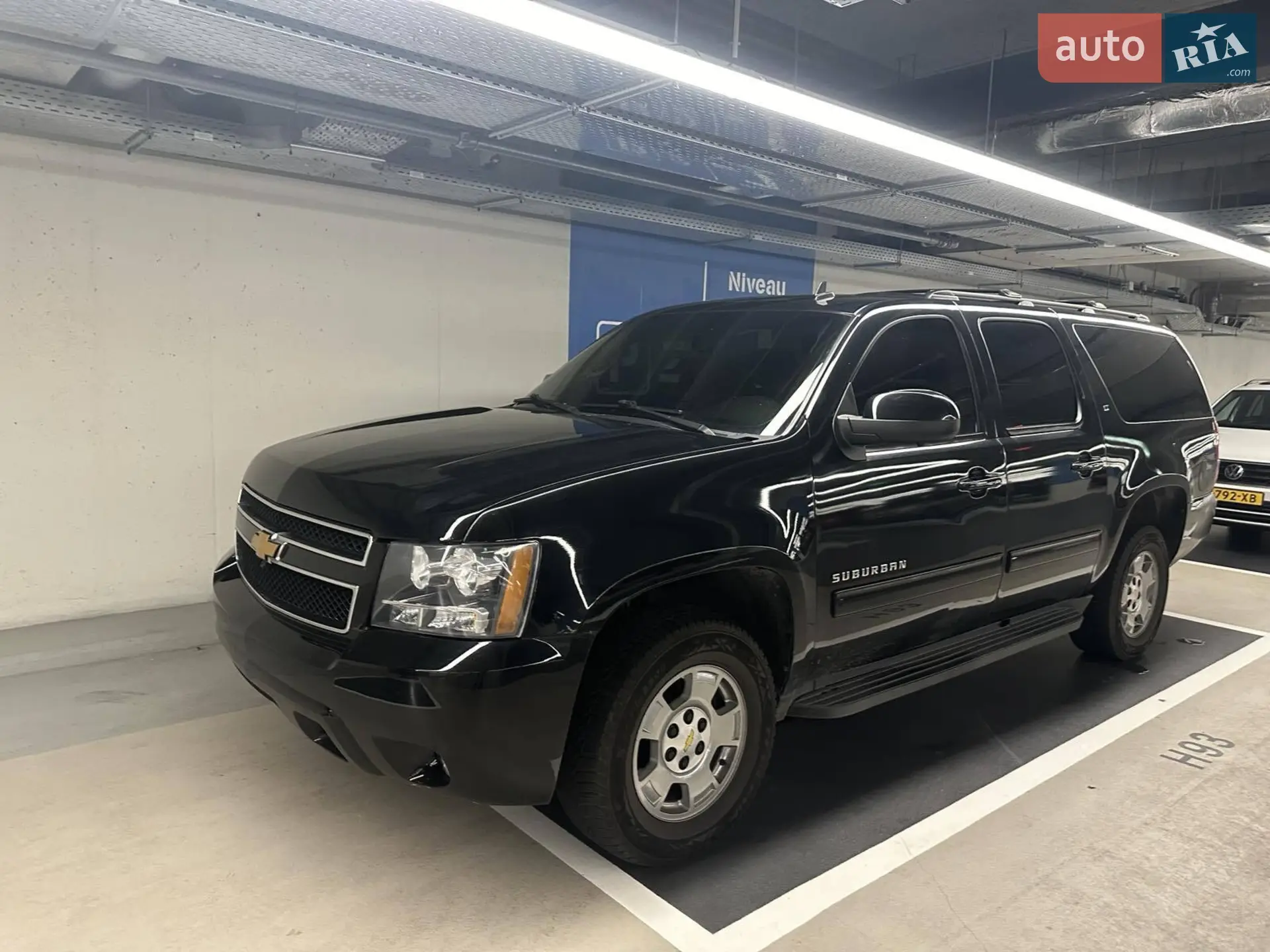 Chevrolet Suburban, 2012
