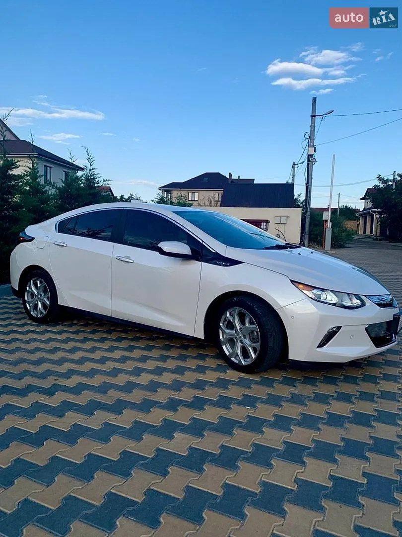 Chevrolet Volt, 2016