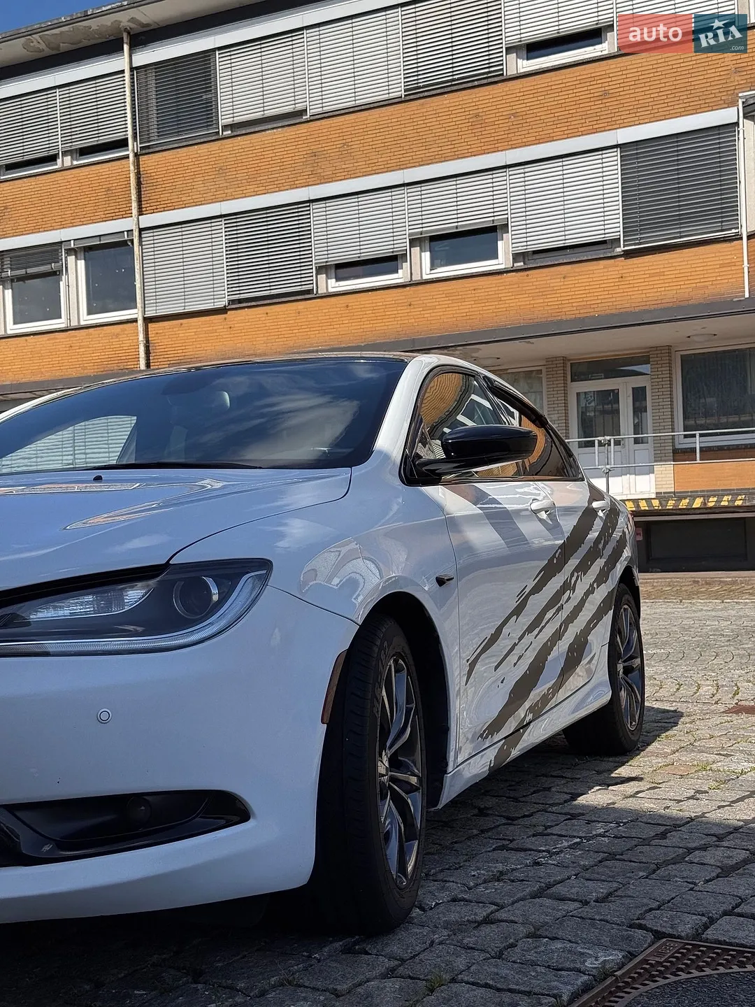 Chrysler 200, 2015