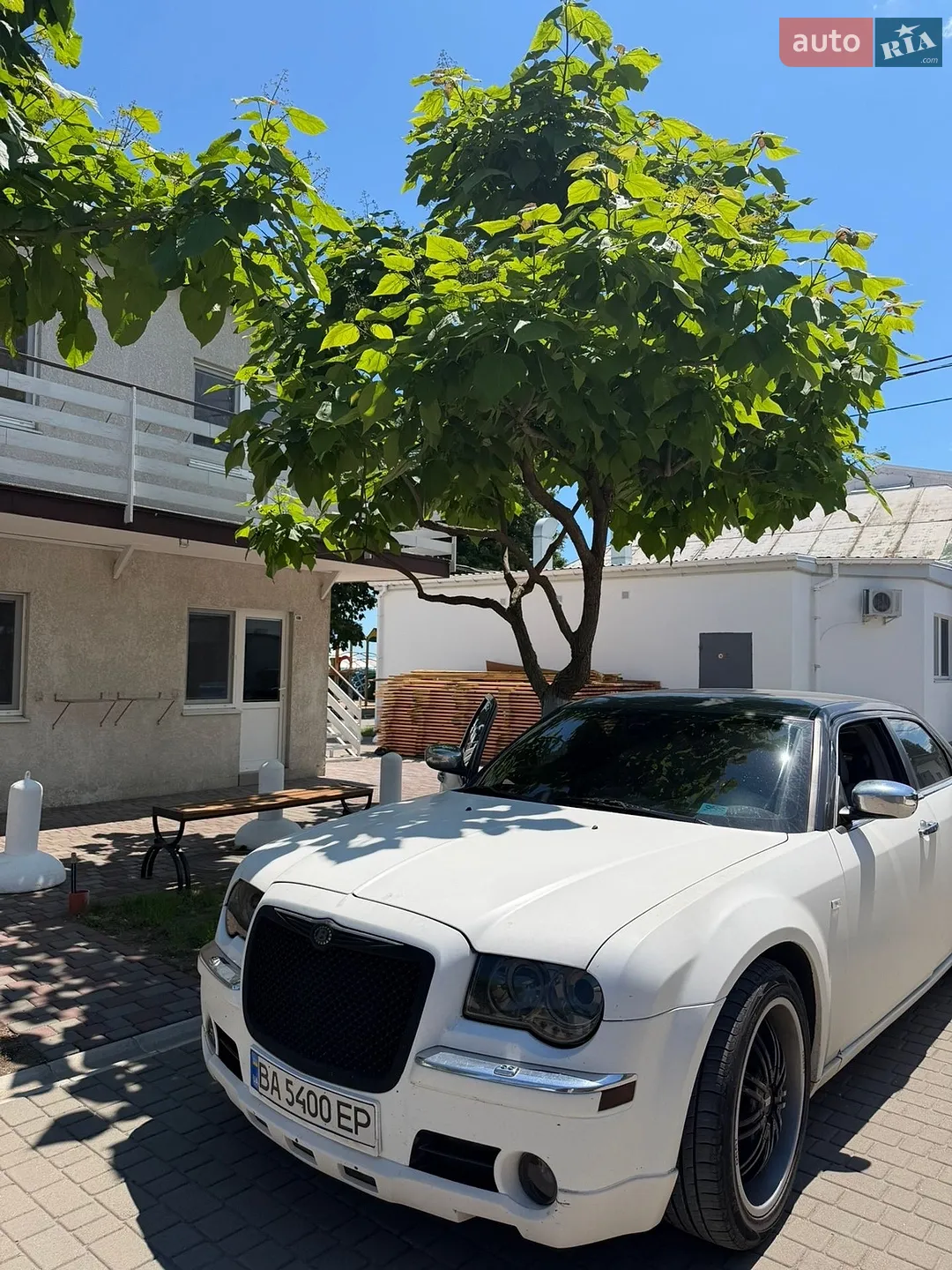 Chrysler 300C, 2004