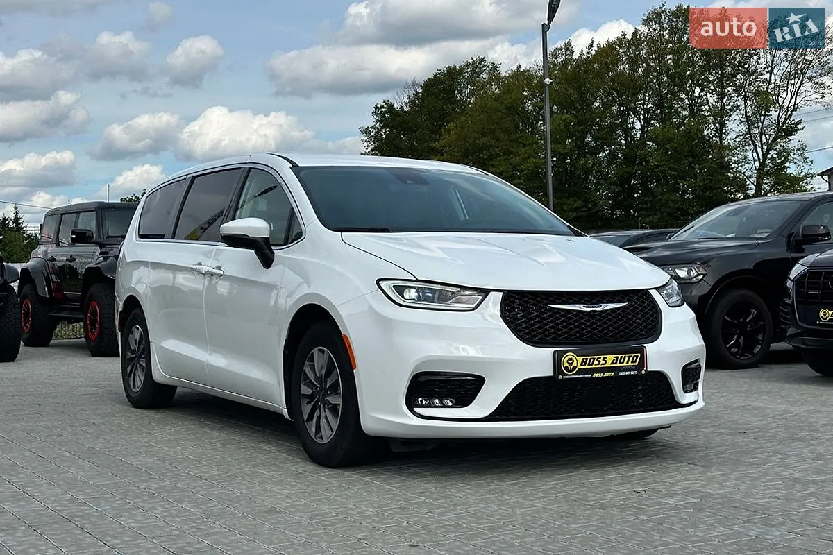 Chrysler Pacifica, 2023