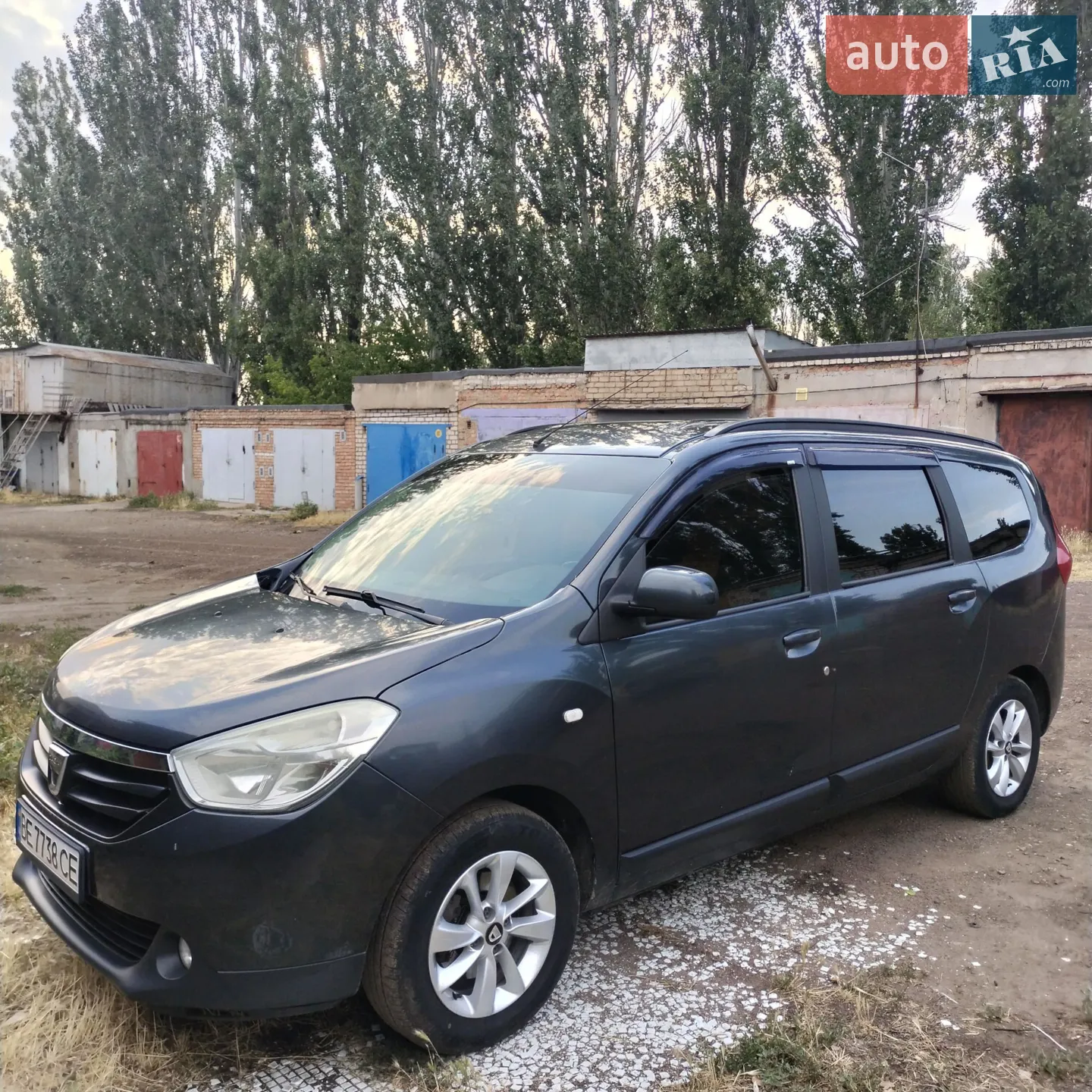 Dacia Lodgy, 2012