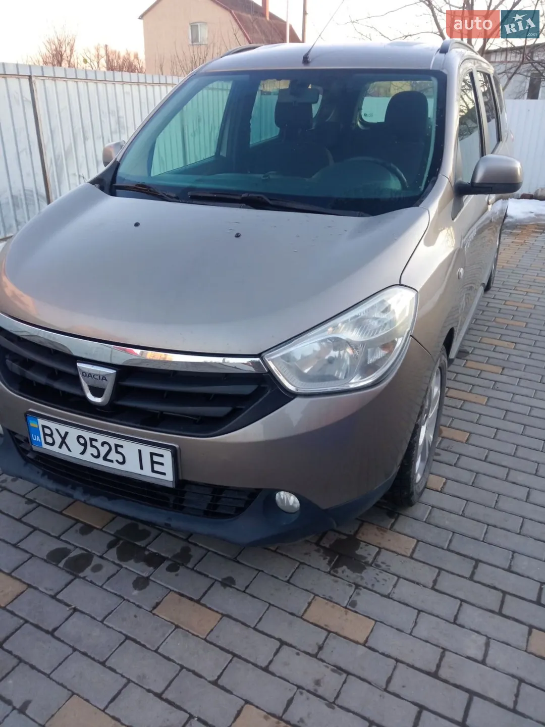 Dacia Lodgy, 2012