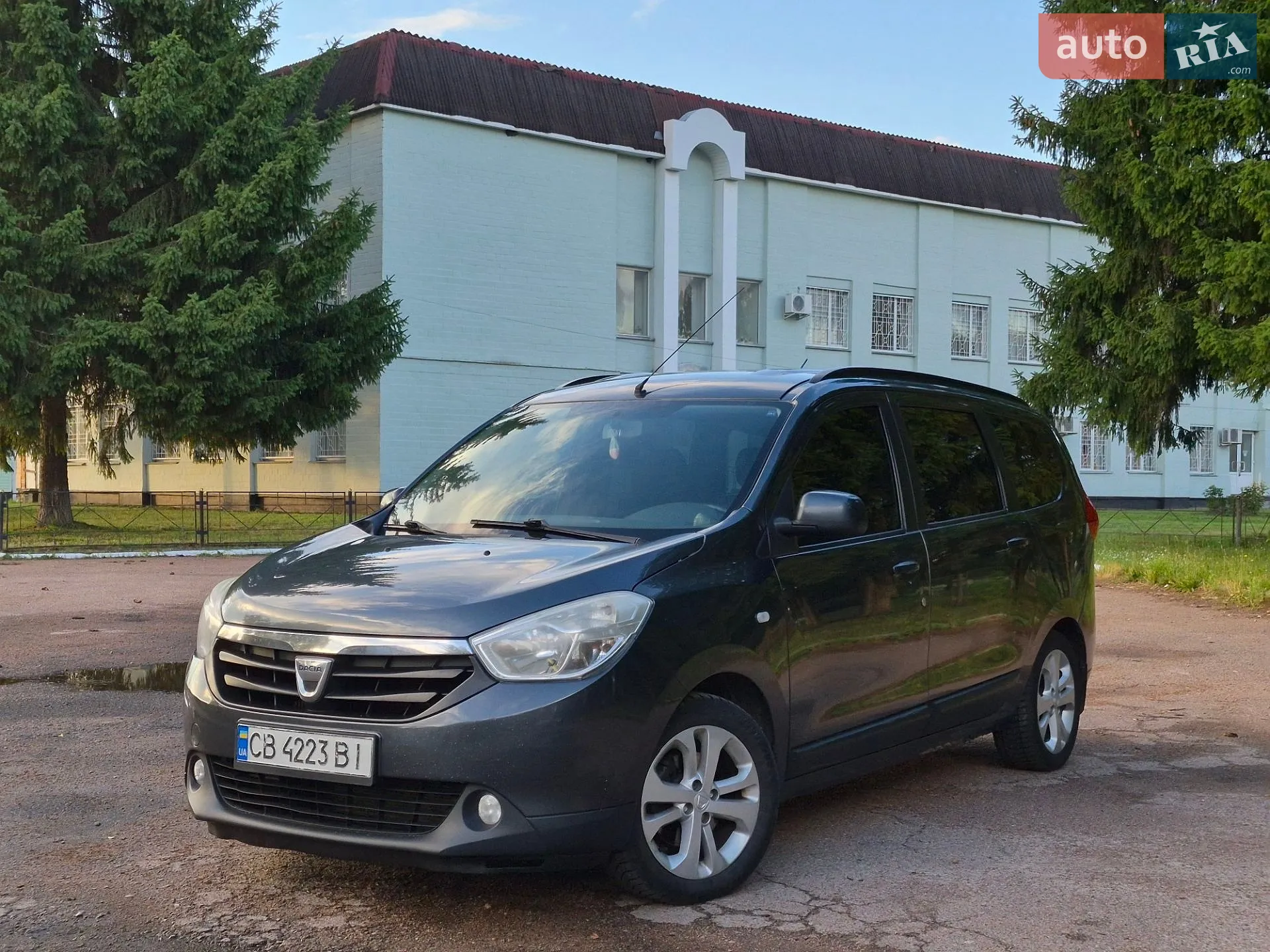 Dacia Lodgy, 2013