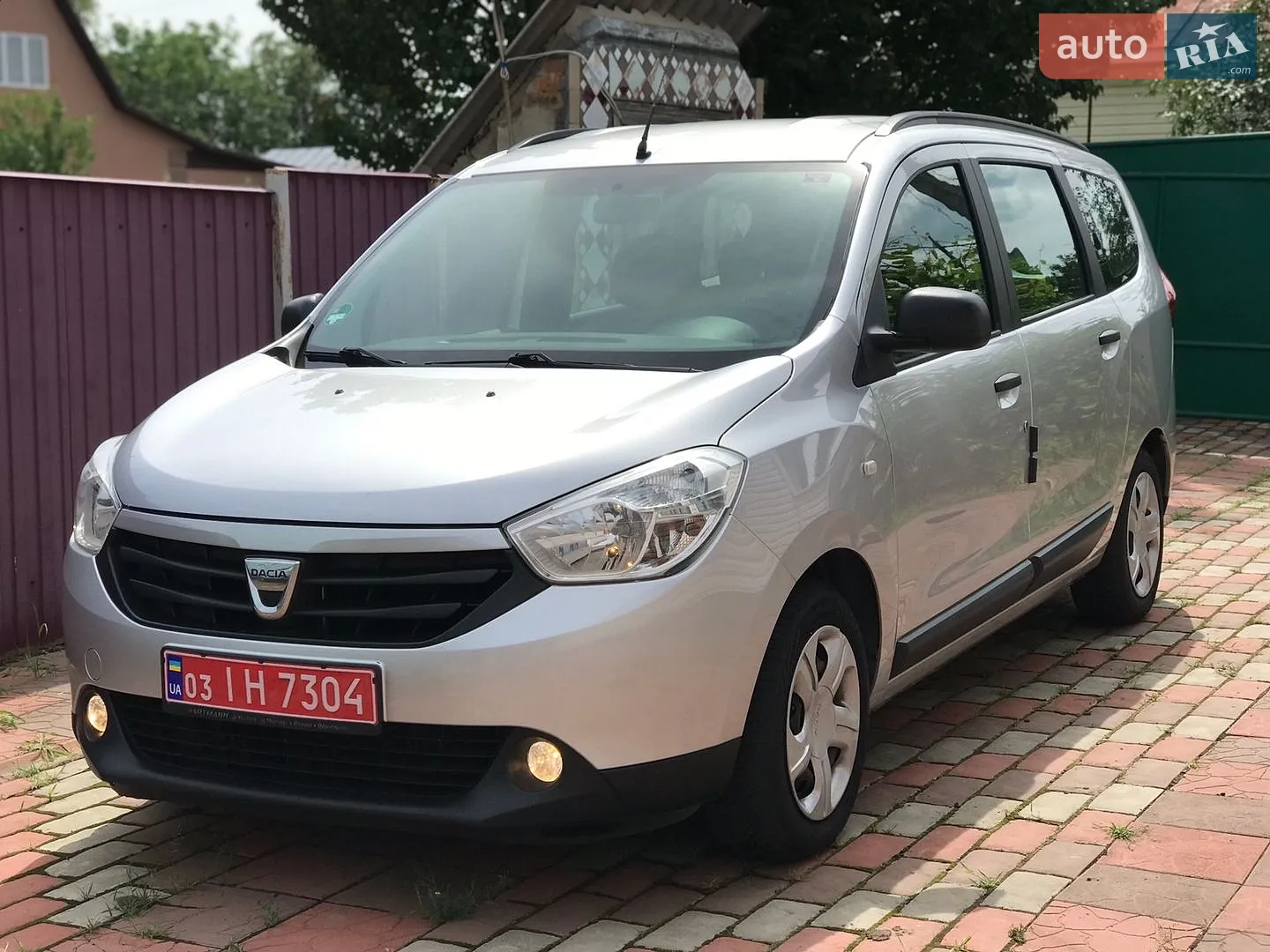 Dacia Lodgy, 2012