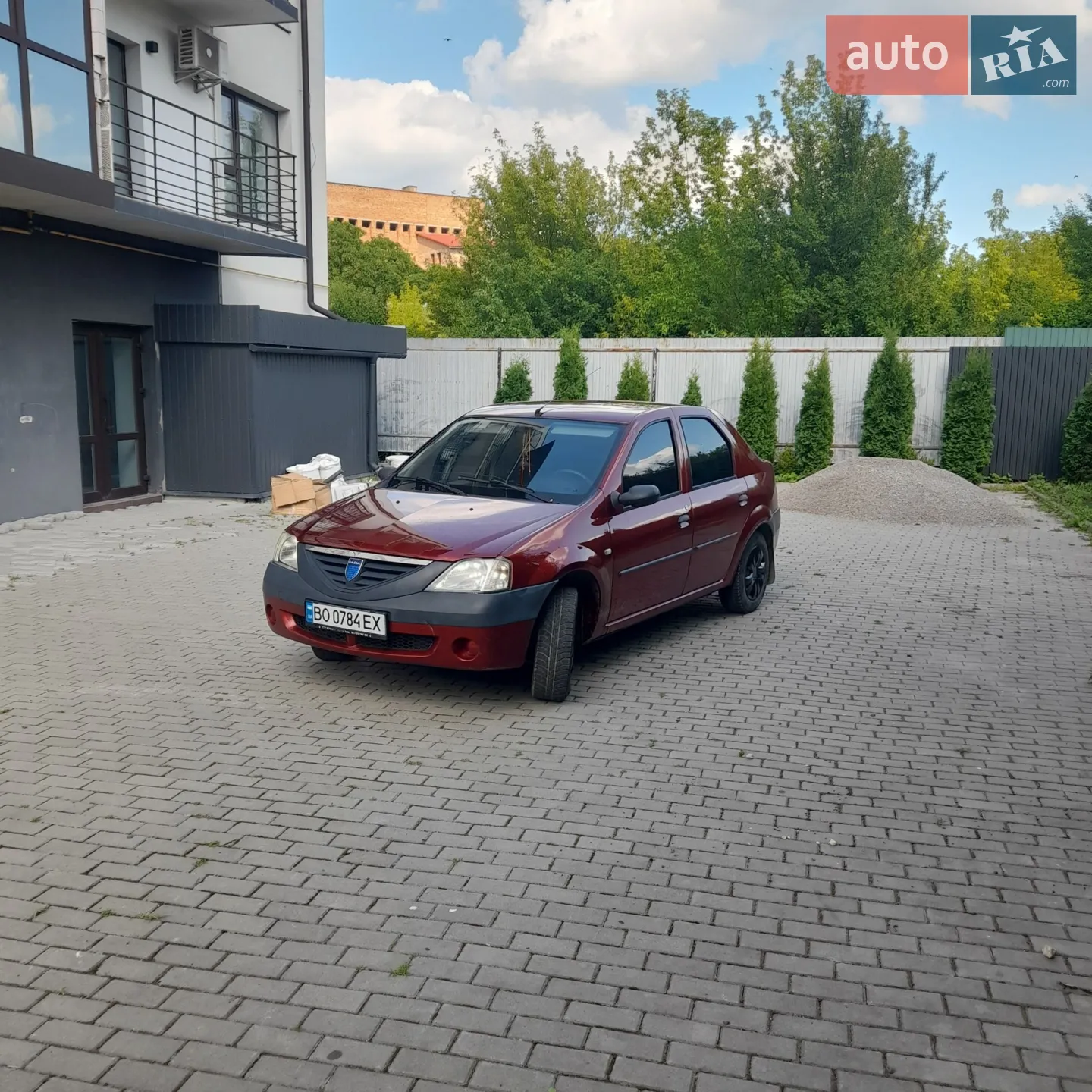Dacia Logan, 2005