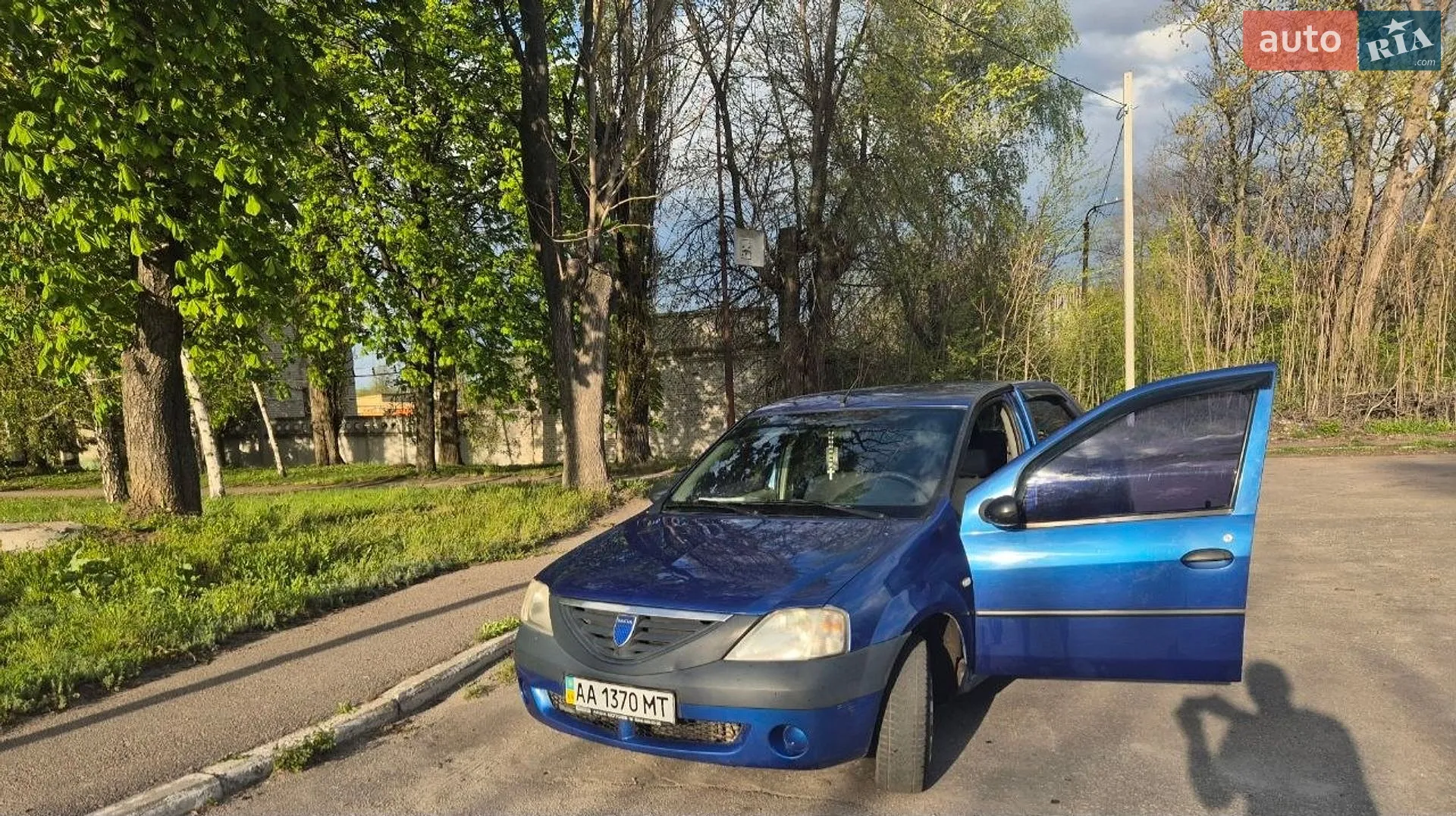 Dacia Logan, 2005