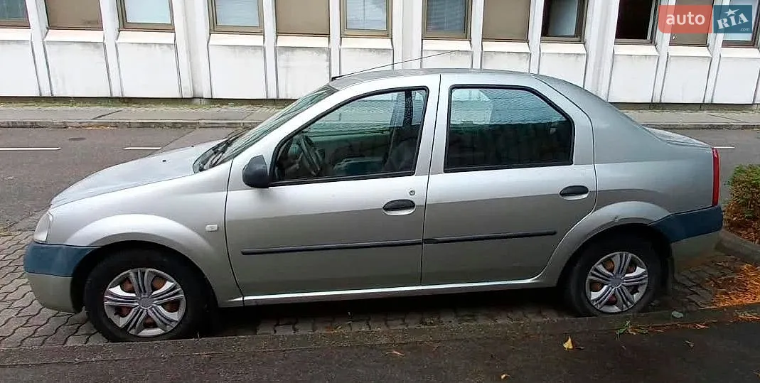 Dacia Logan, 2005