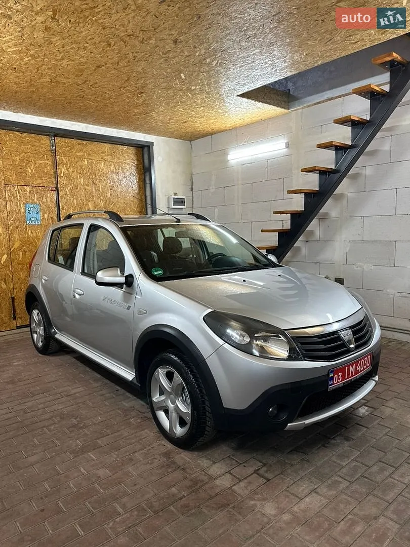 Dacia Sandero StepWay, 2012