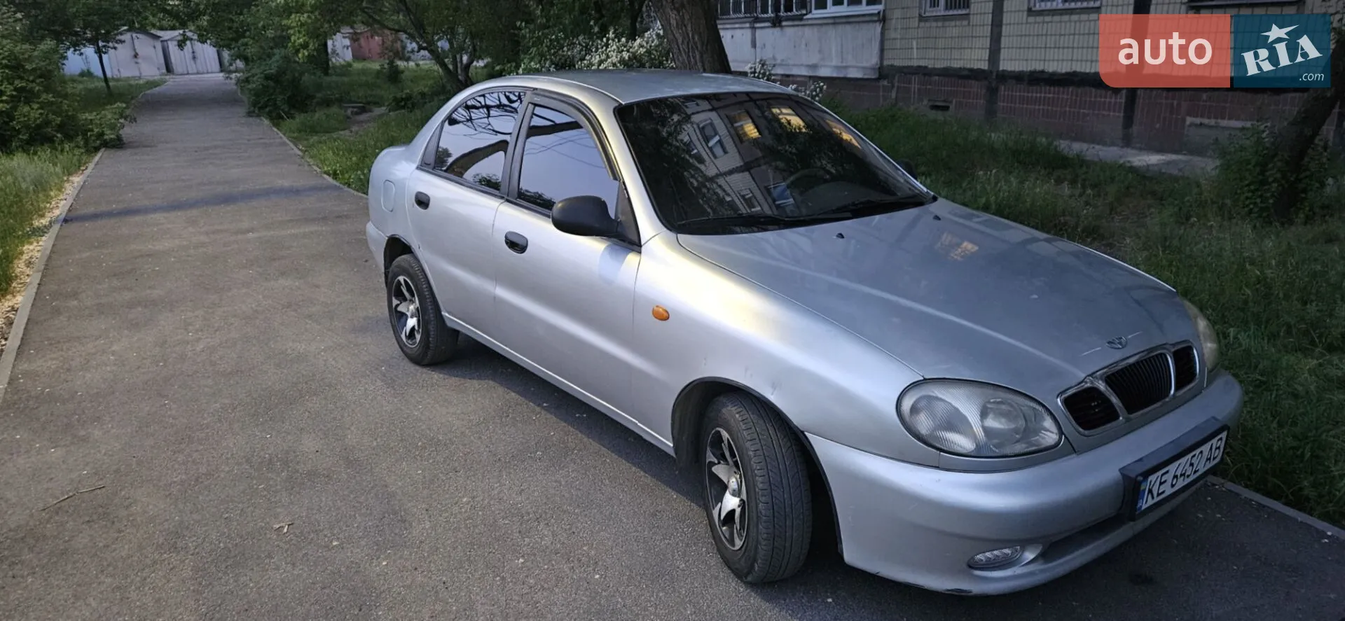 Daewoo Lanos, 1998