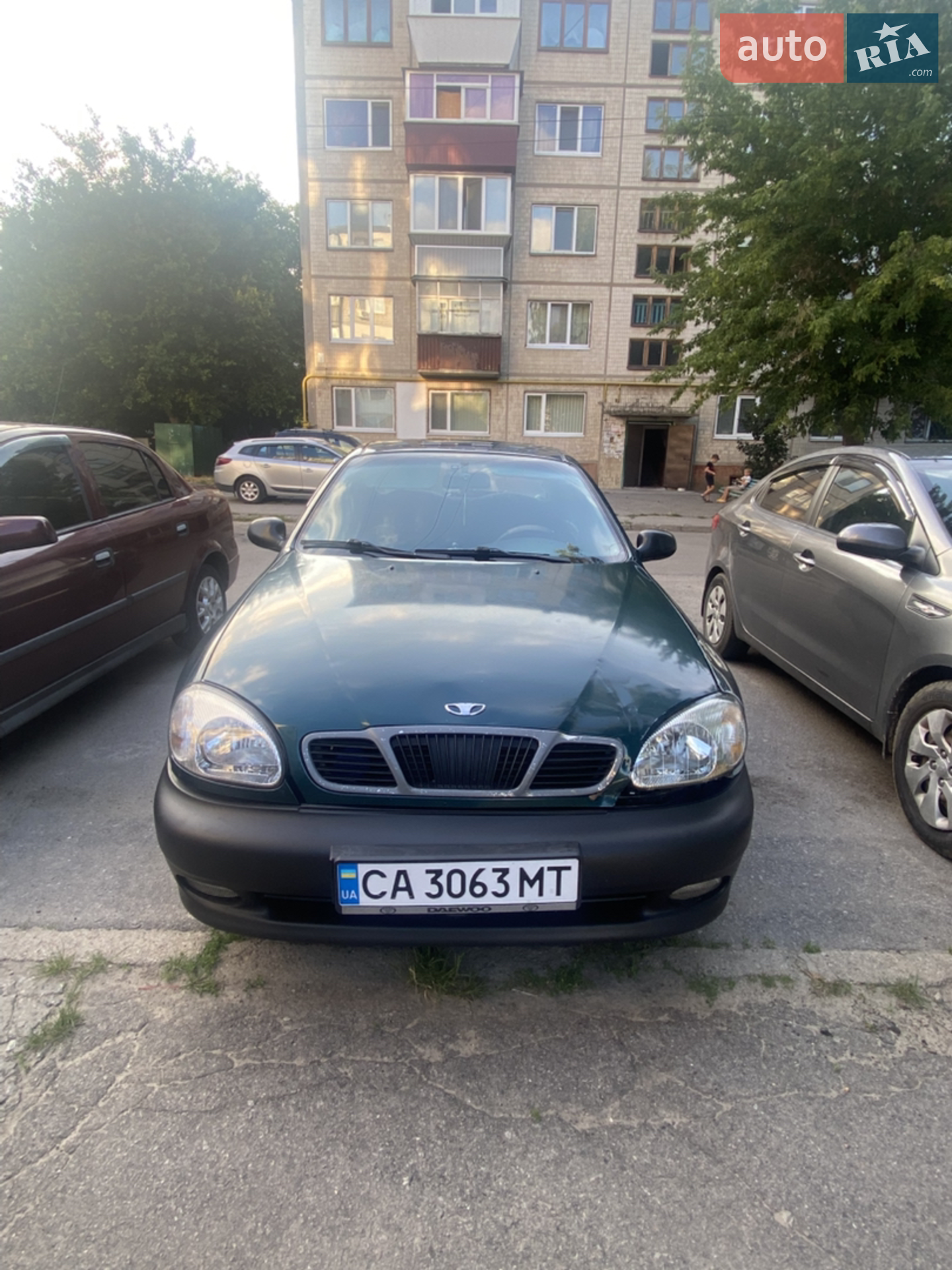 Daewoo Lanos, 1998