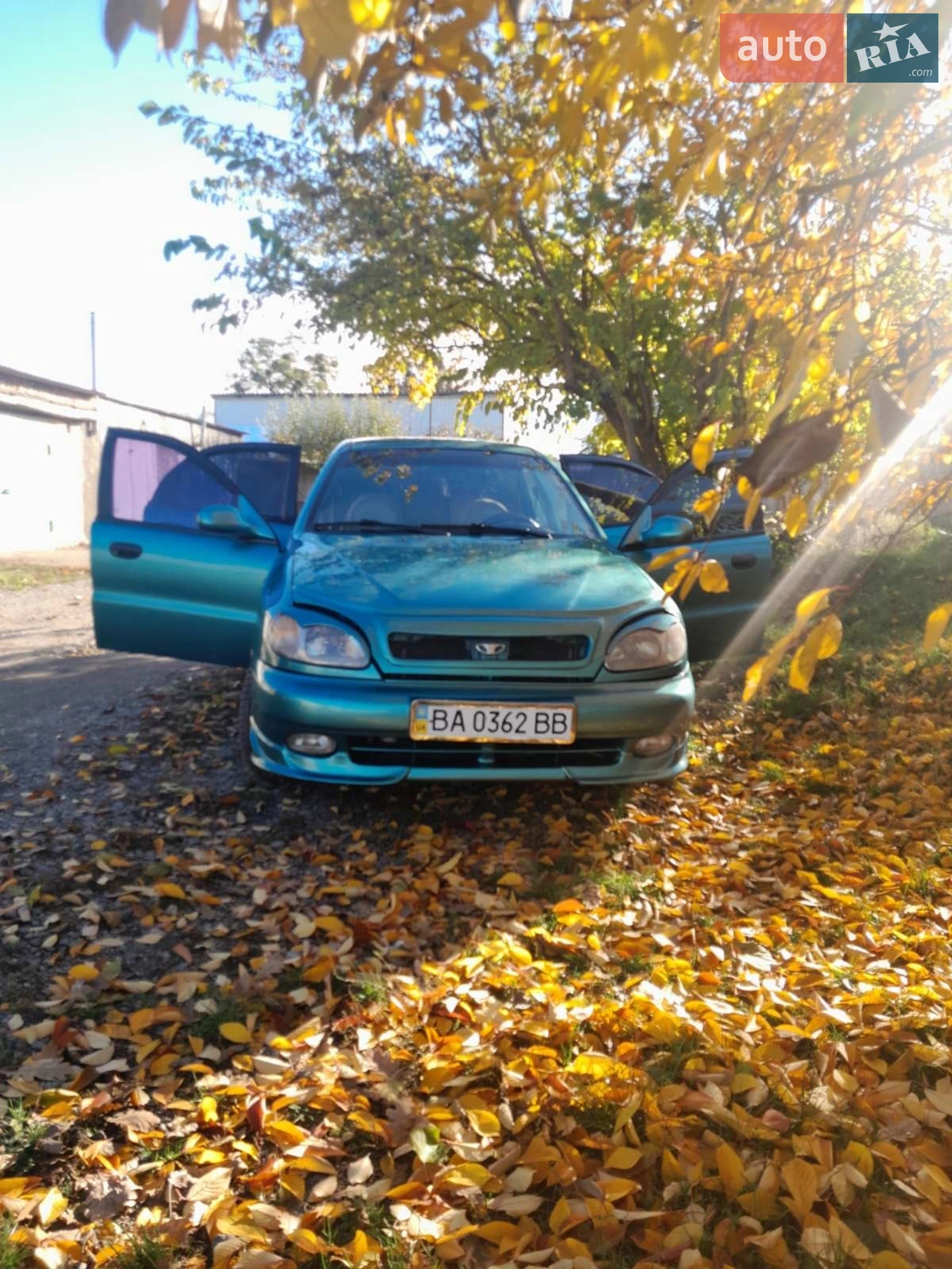 Daewoo Lanos, 1998