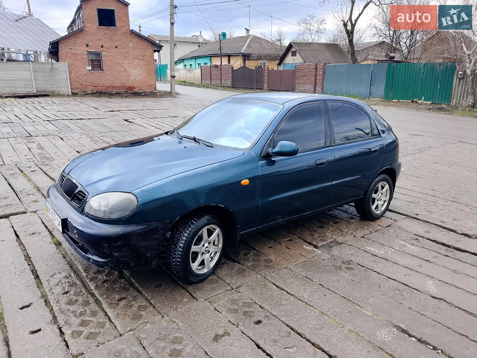 Daewoo Lanos, 1998