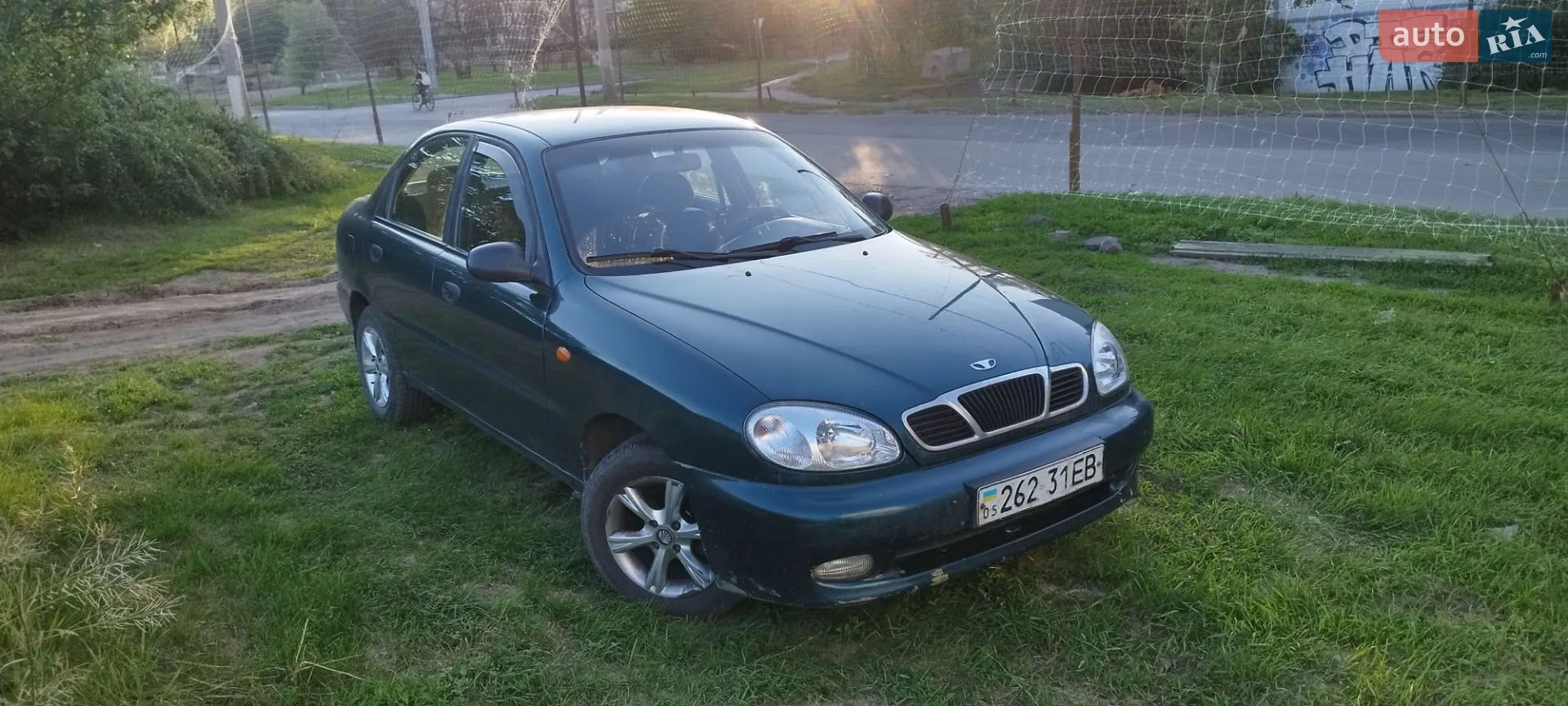 Daewoo Lanos, 2001