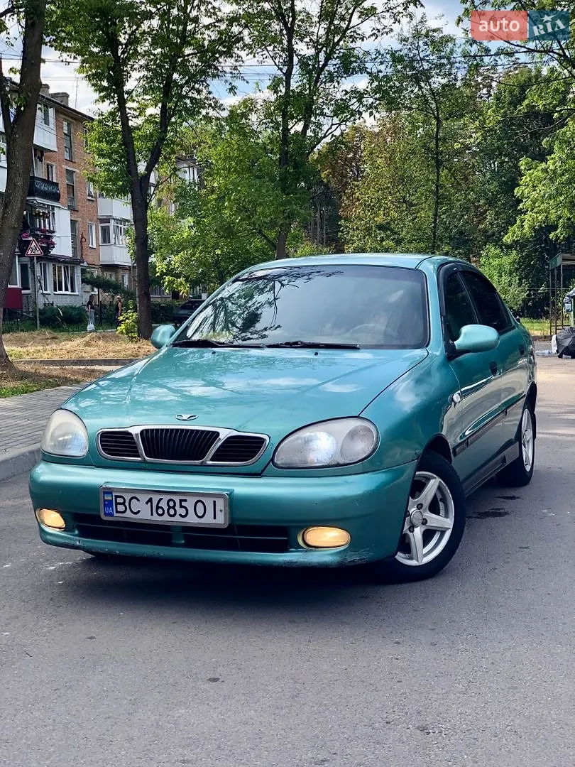Daewoo Lanos, 1998