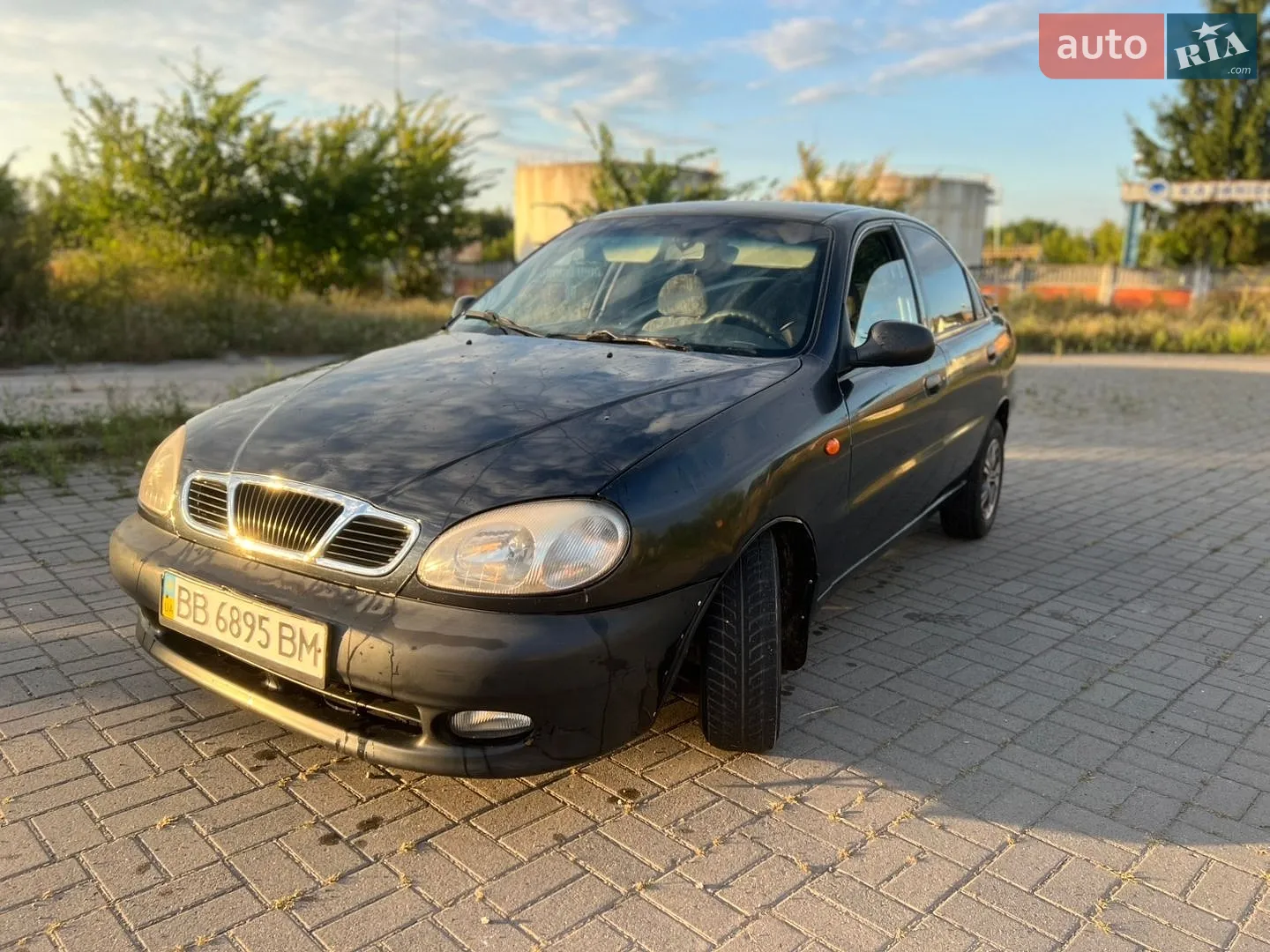 Daewoo Lanos, 1998