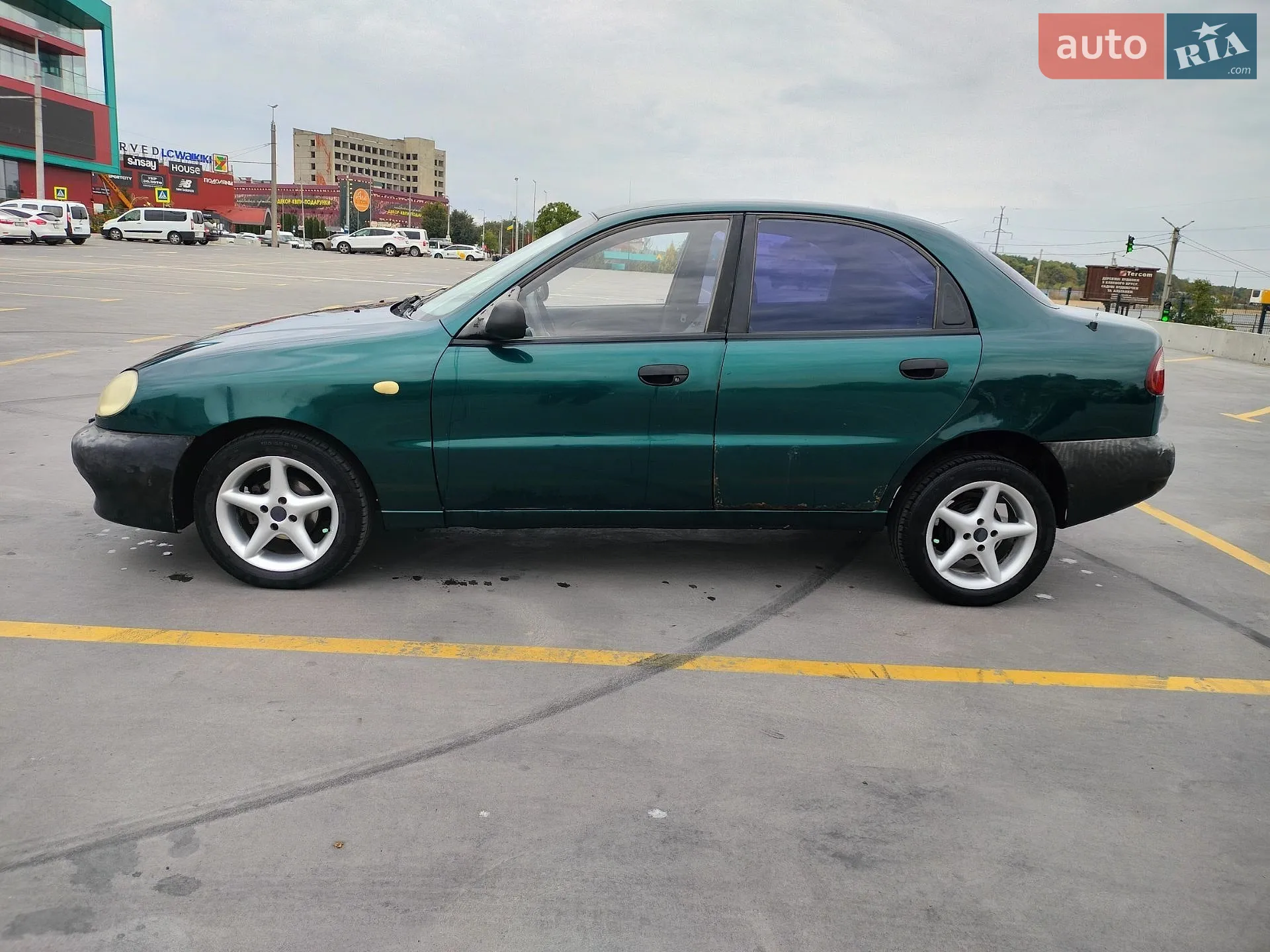 Daewoo Lanos, 1998