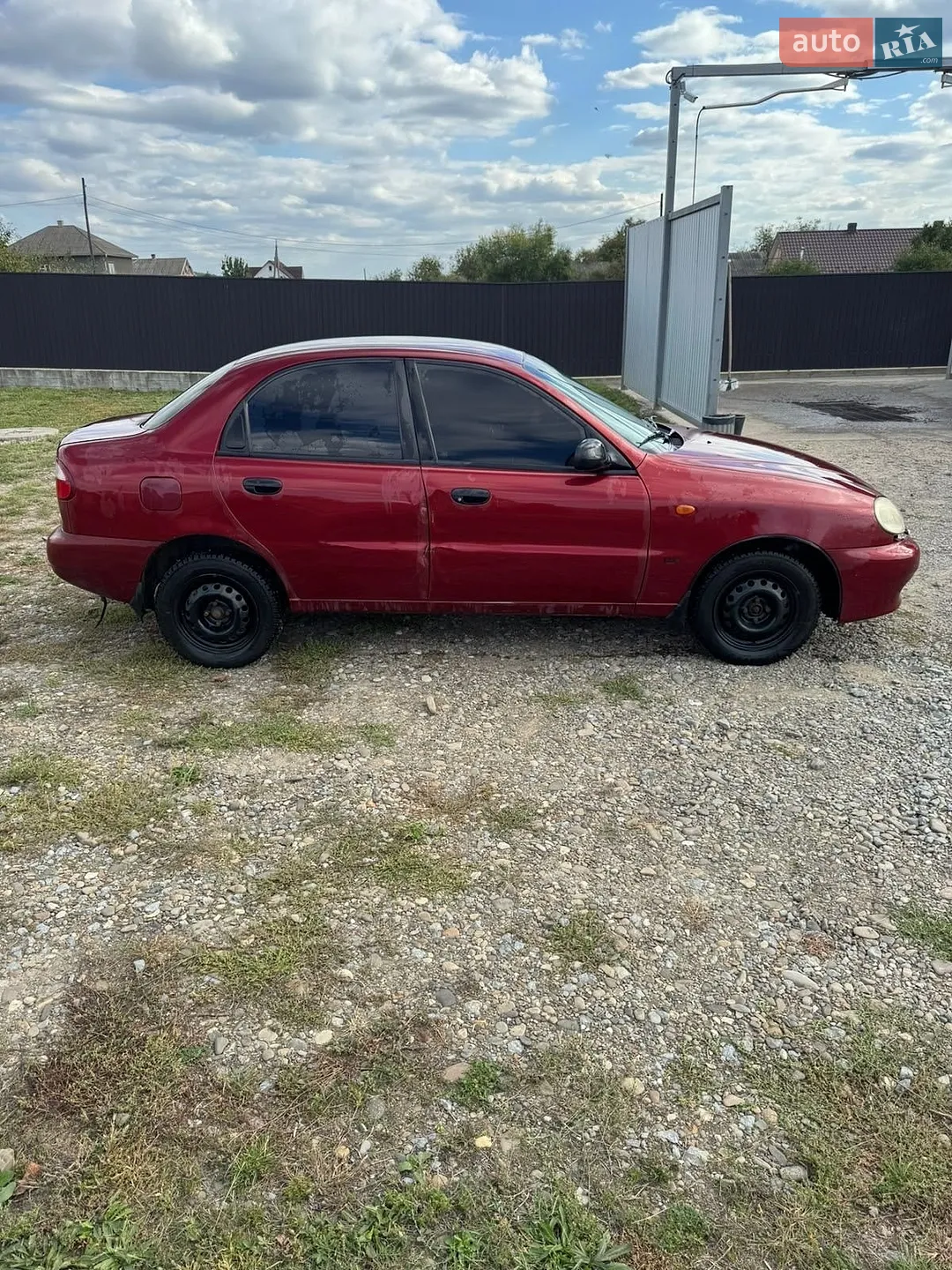Daewoo Lanos, 2001