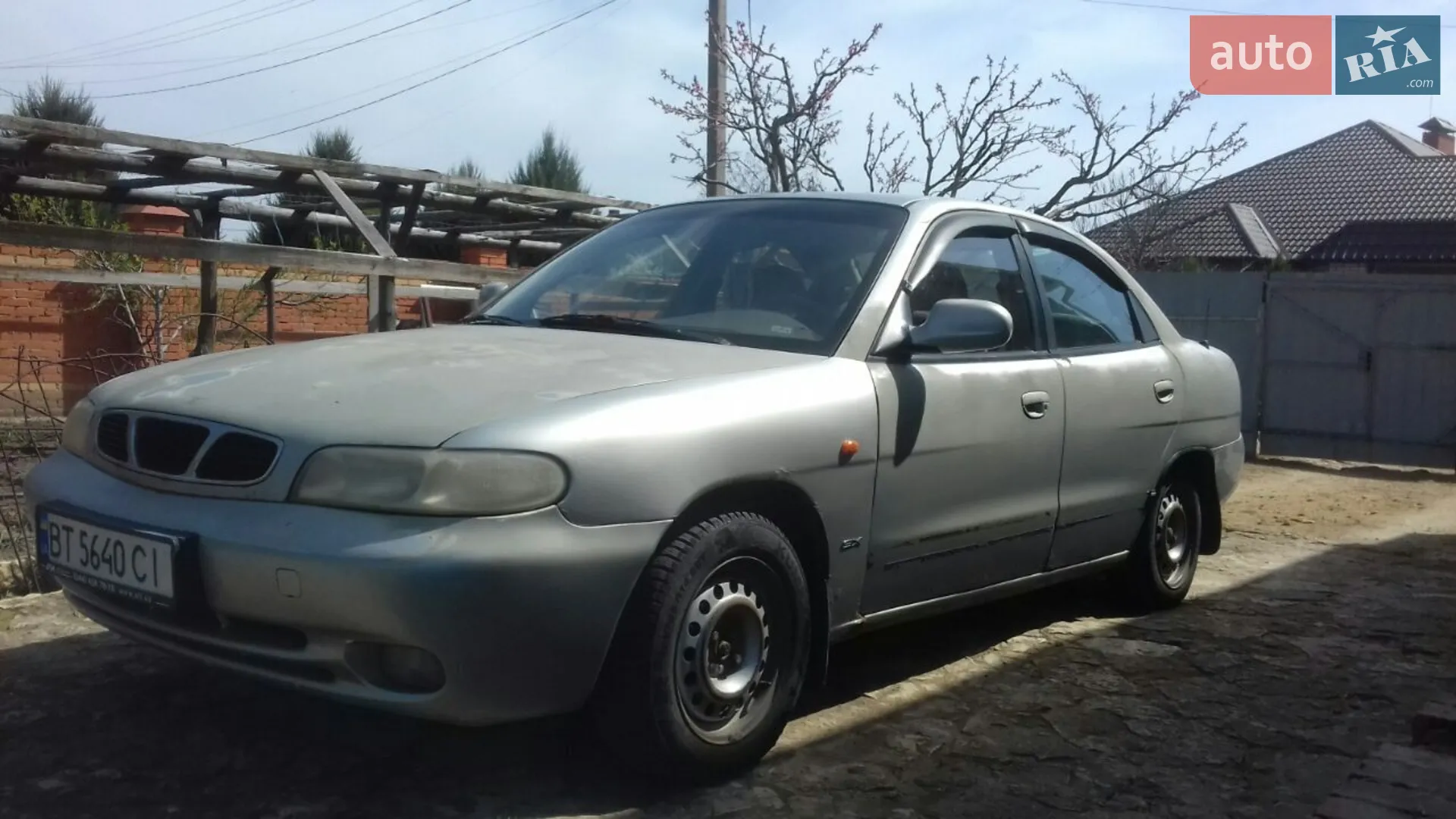 Daewoo Nubira, 1998