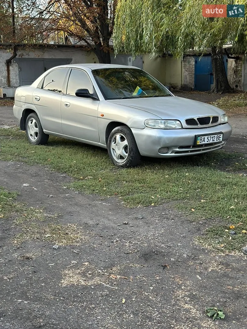 Daewoo Nubira, 1998