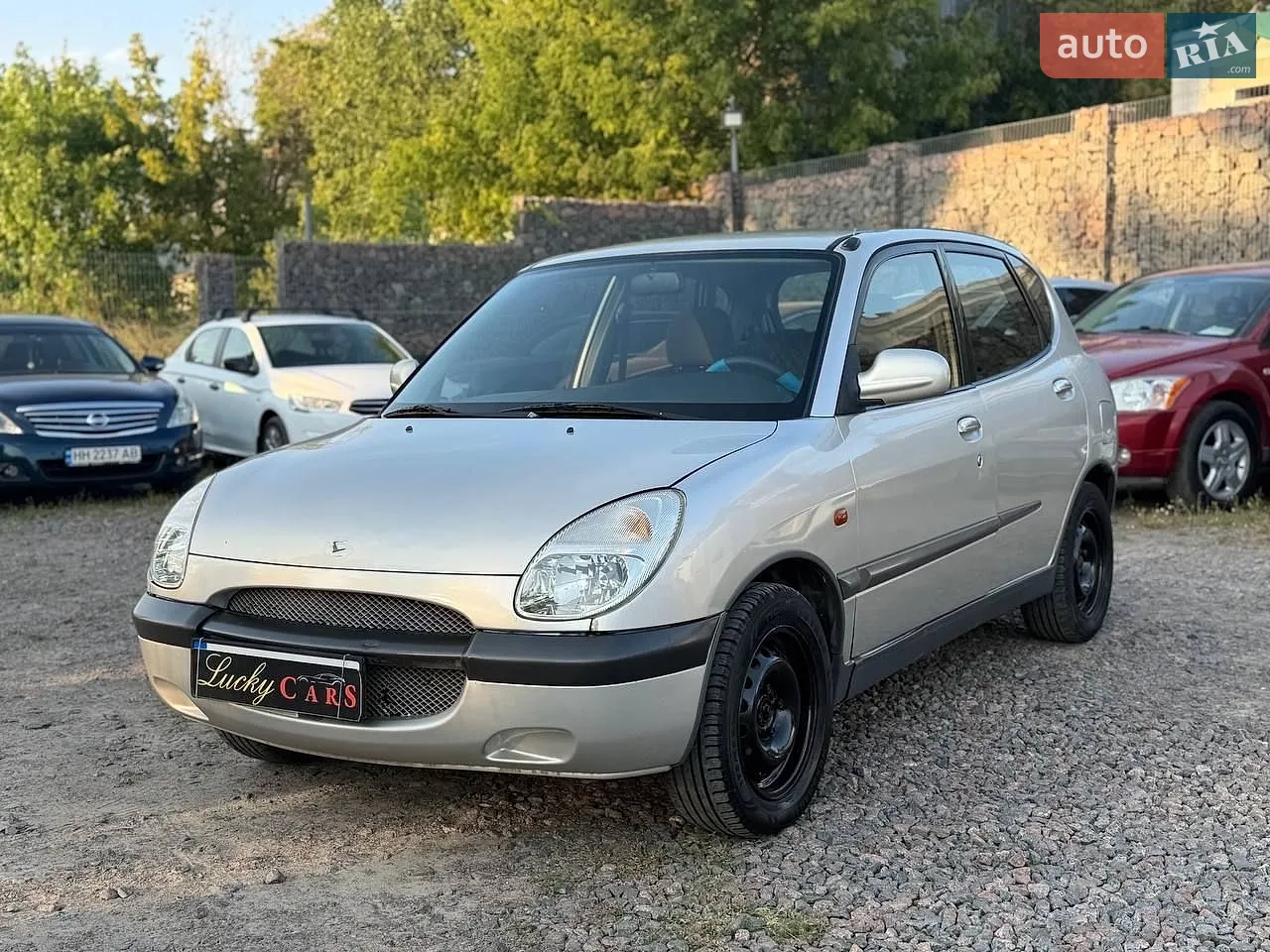 Daihatsu Sirion, 2000