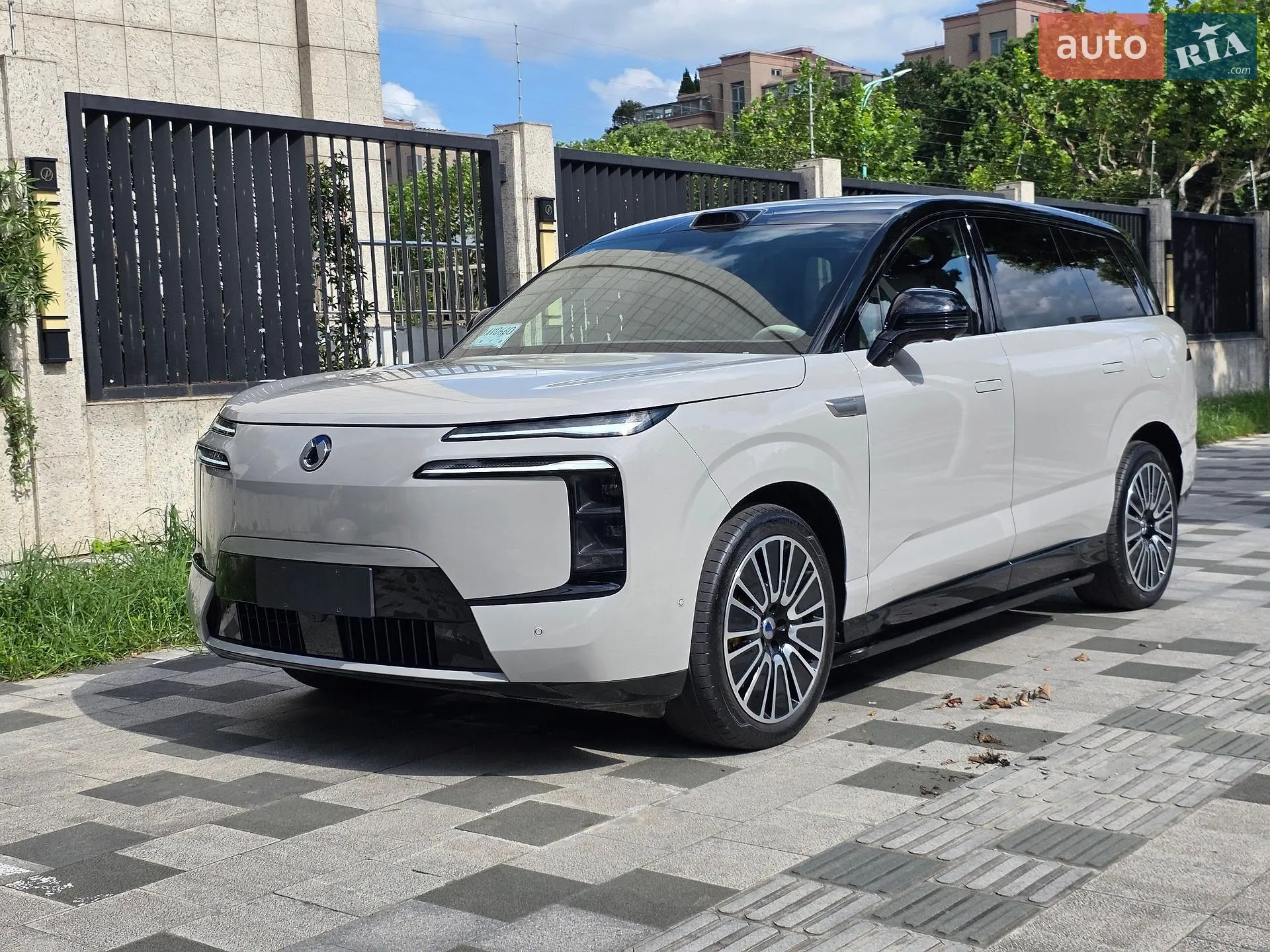 Denza N8L 2025 — 1