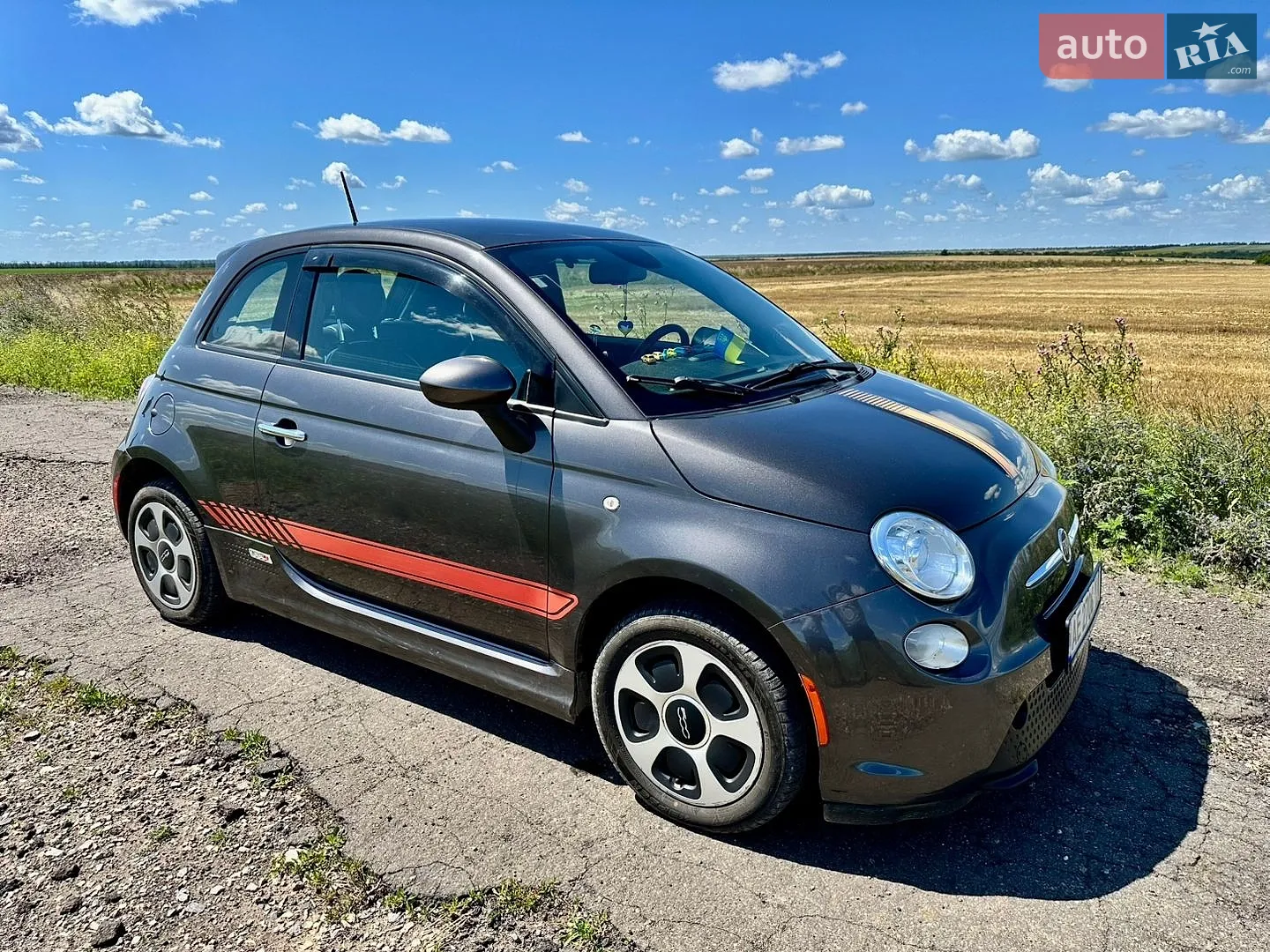 Fiat 500e, 2015