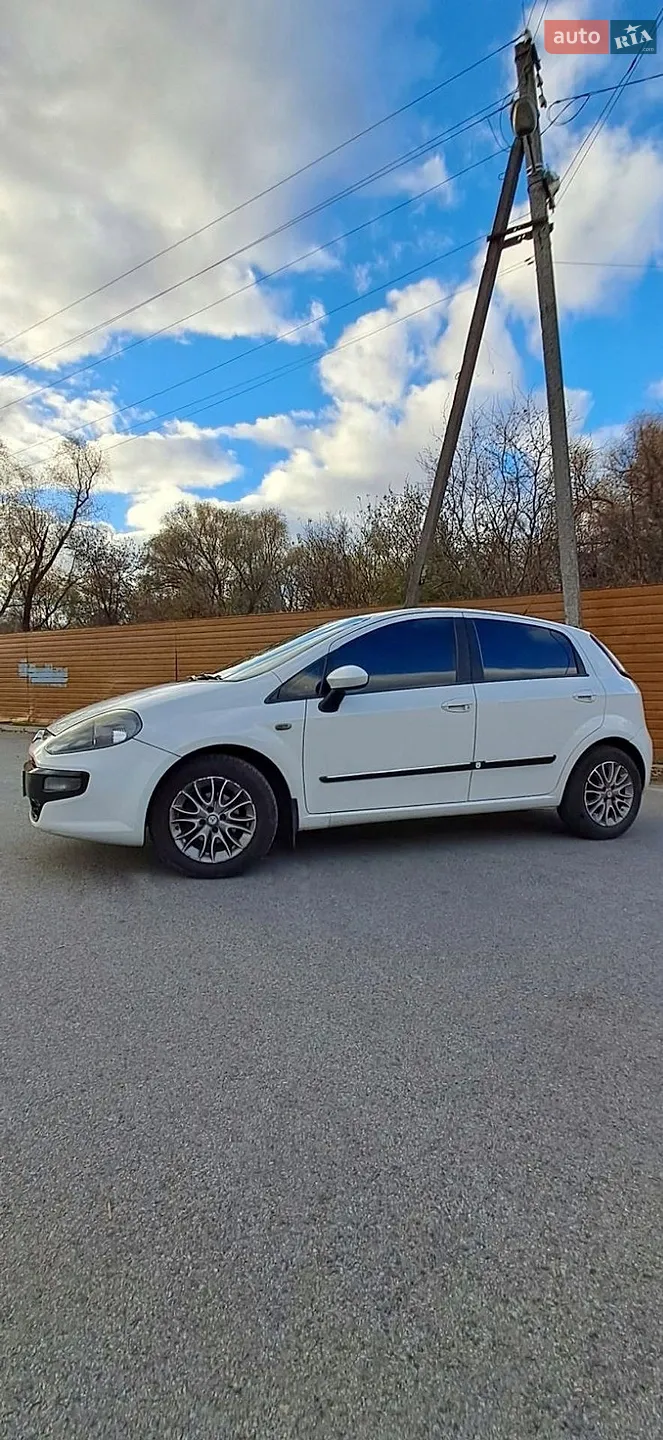 Fiat Punto, 2011