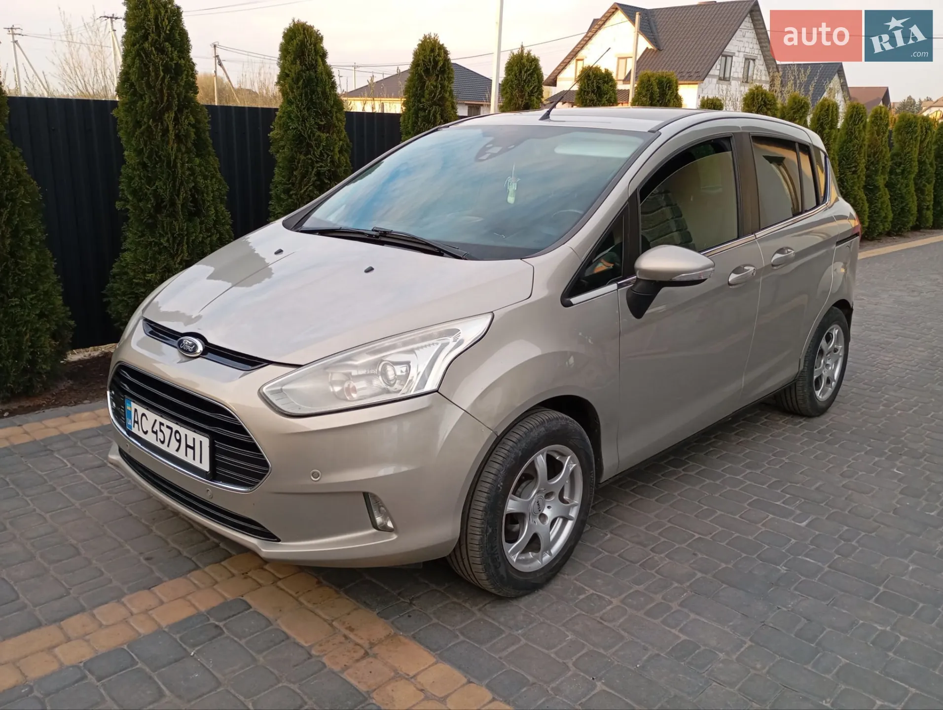 Ford B-Max, 2012