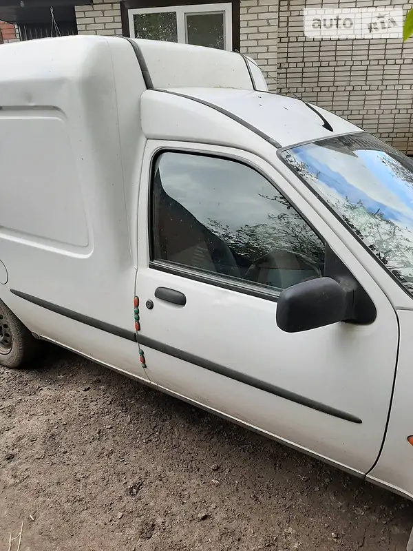 Ford Courier, 2000