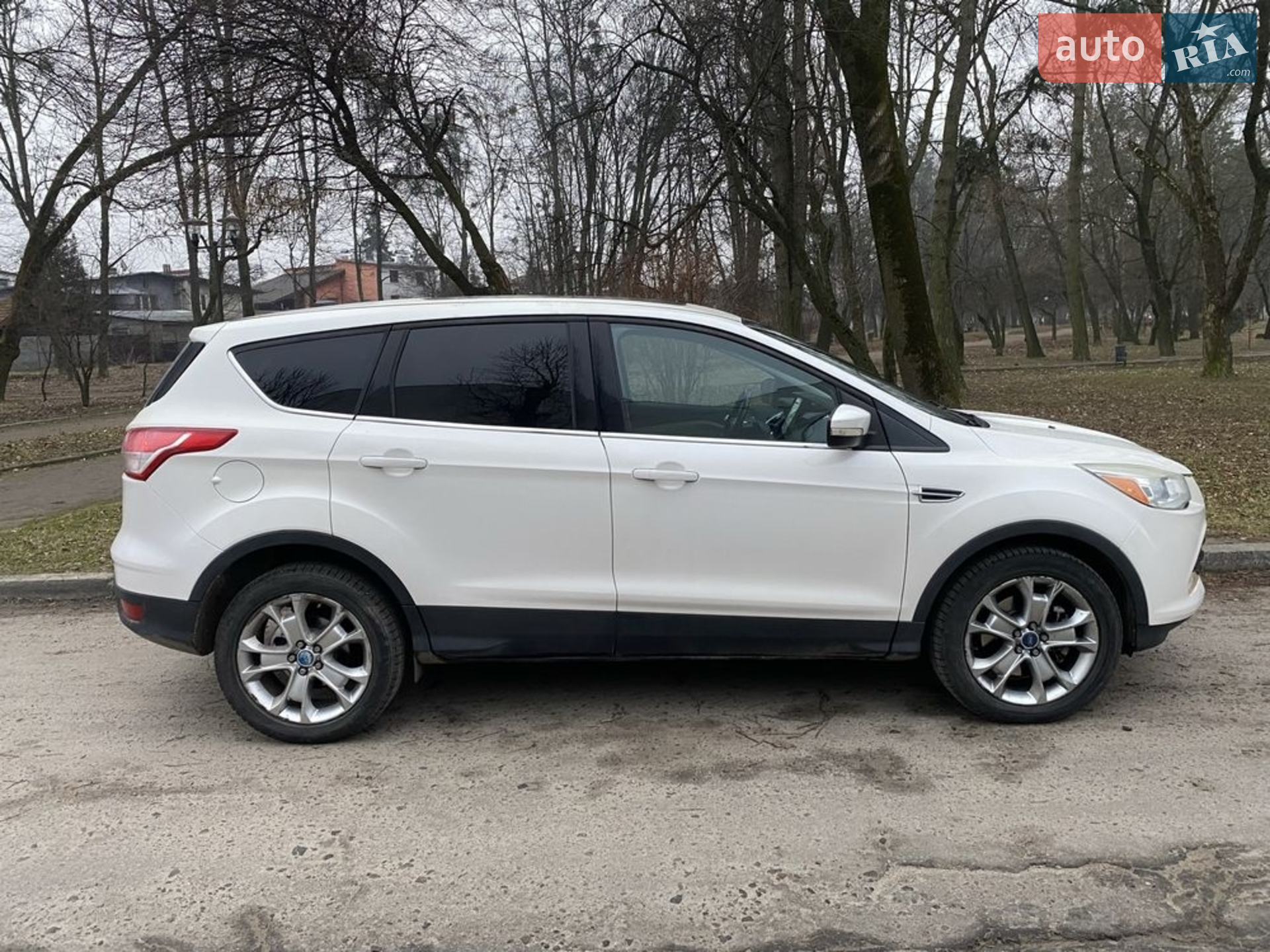 Ford Escape, 2013