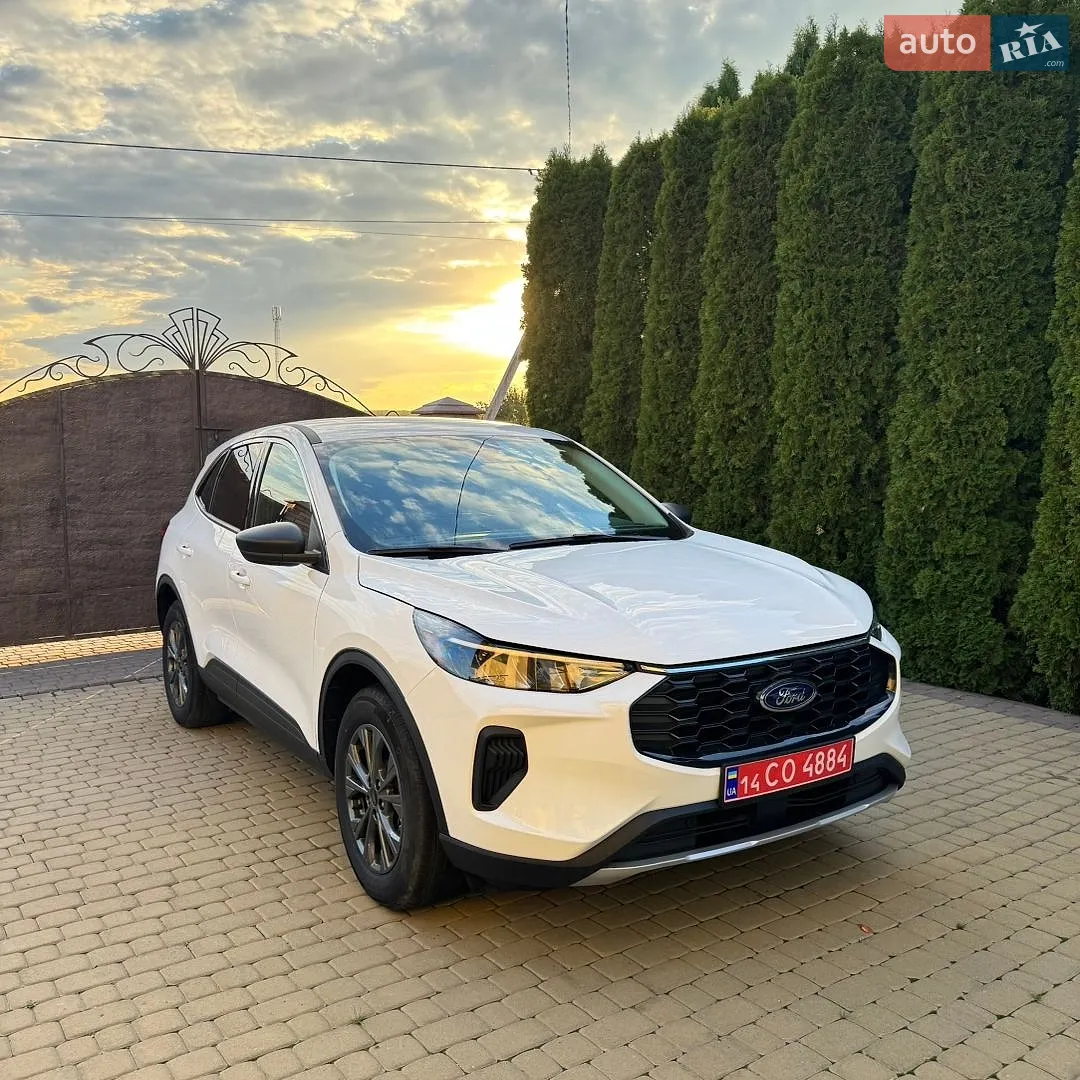 Ford Escape, 2024