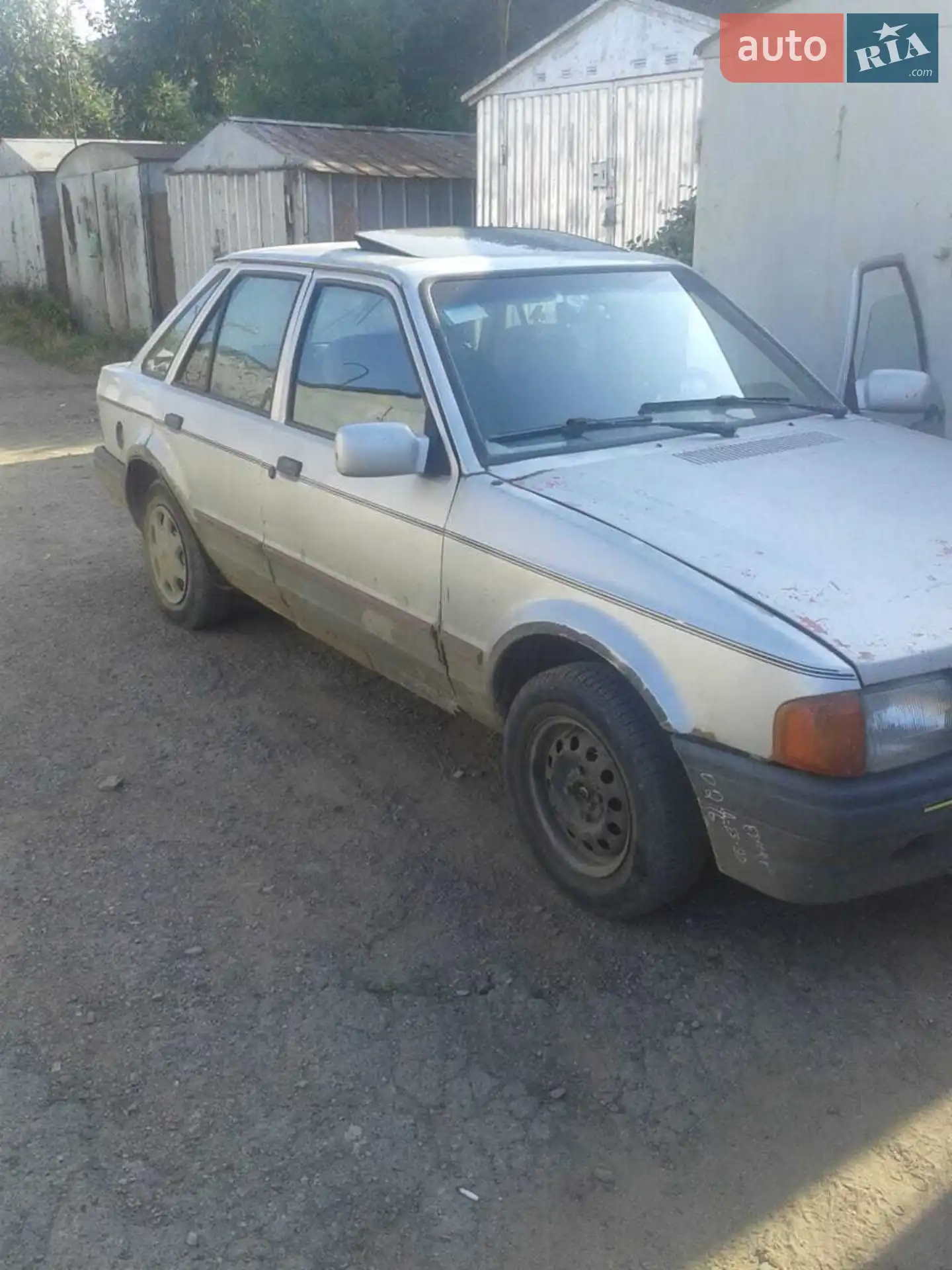 Ford Escort, 1988