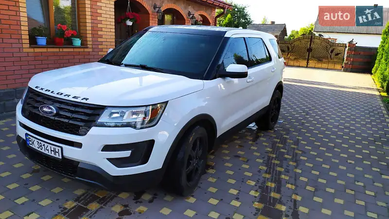 Ford Explorer, 2016