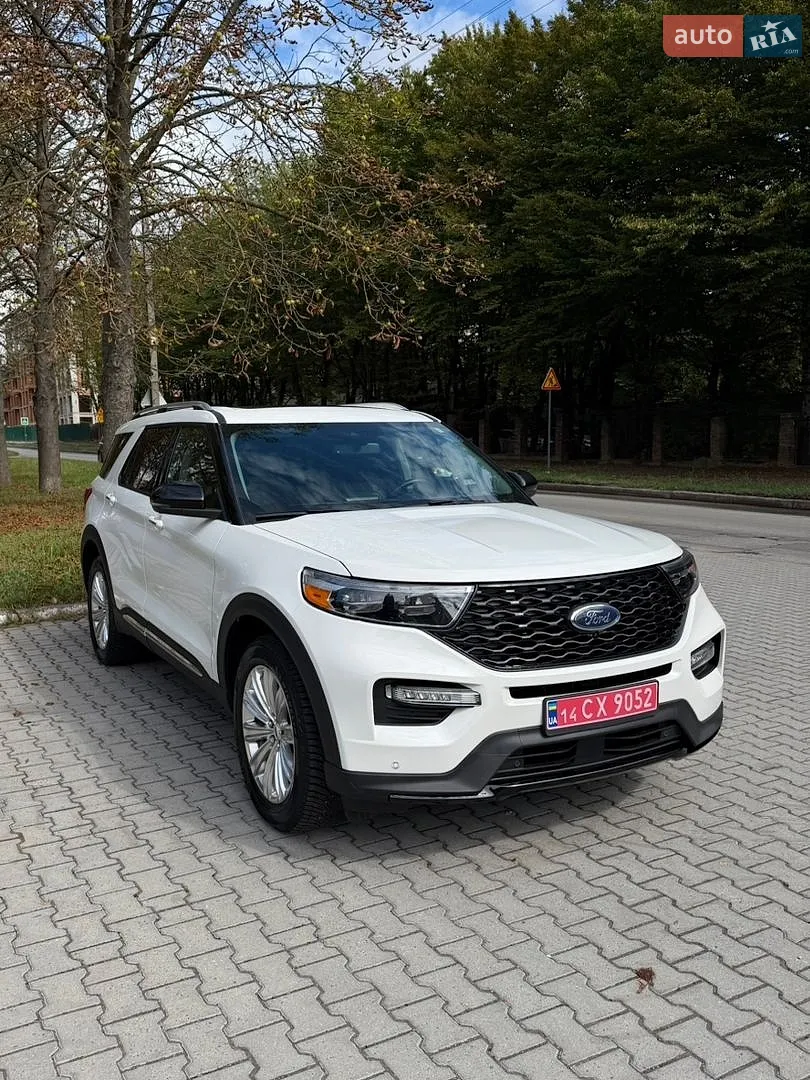 Ford Explorer, 2022