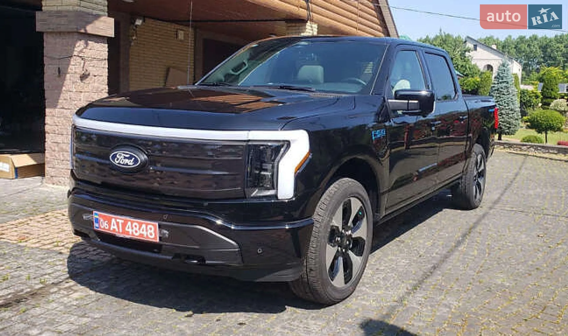 Ford F-150 Lightning, 2024