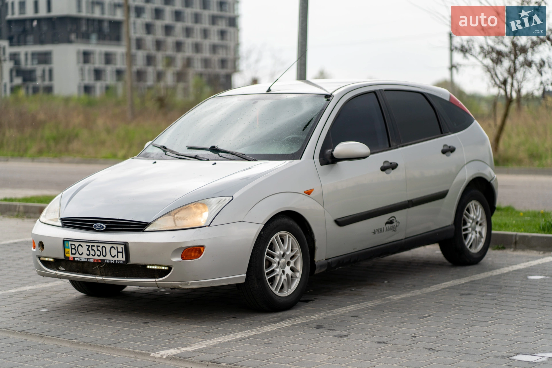 Ford Focus, 2001
