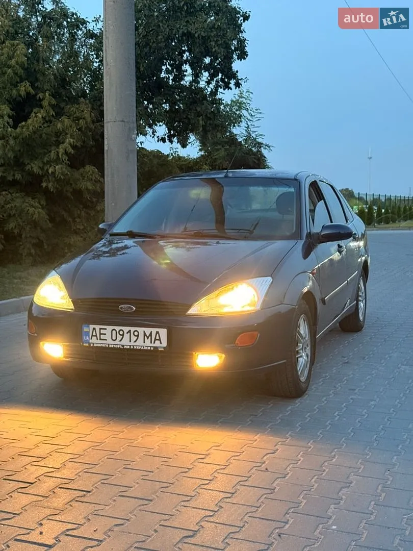 Ford Focus, 2000